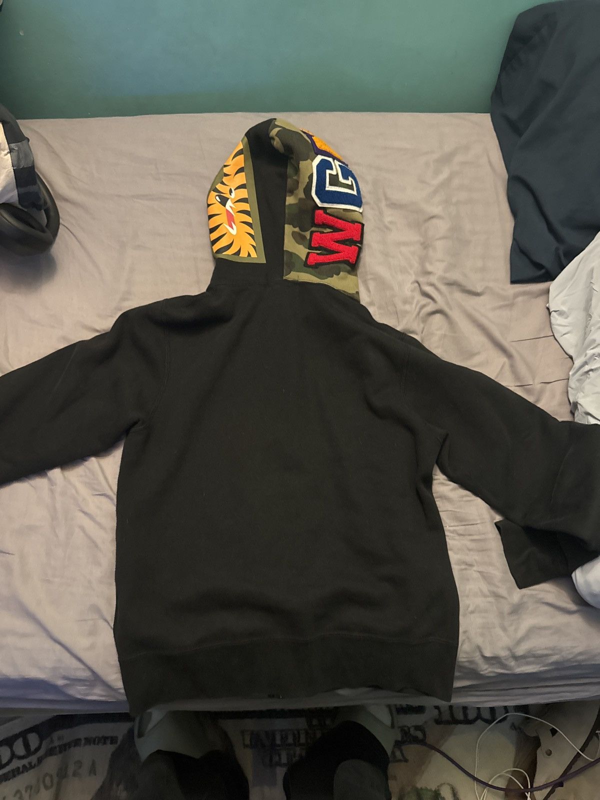 Bape 1st Camo Shark Full Zip Hoodie Size US M / EU 48-50 / 2 - 2 Thumbnail
