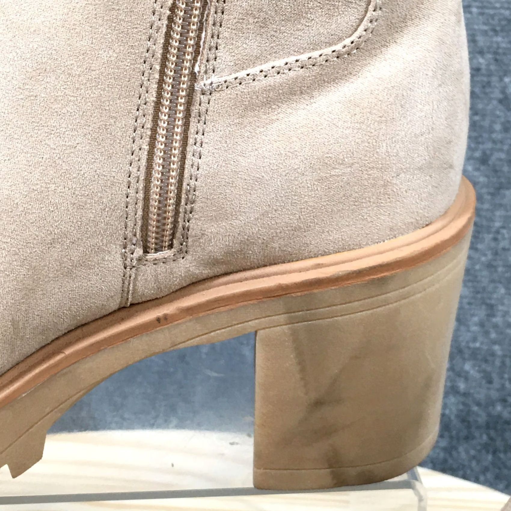 Vintage Universal Thread Katrina Booties Womens 8.5 Brown Boots Katrina Platform Heels Ankle Booties Women Brown Platform Heel Bootie Square Toe? Size US 9 / IT 39 - 7 Thumbnail