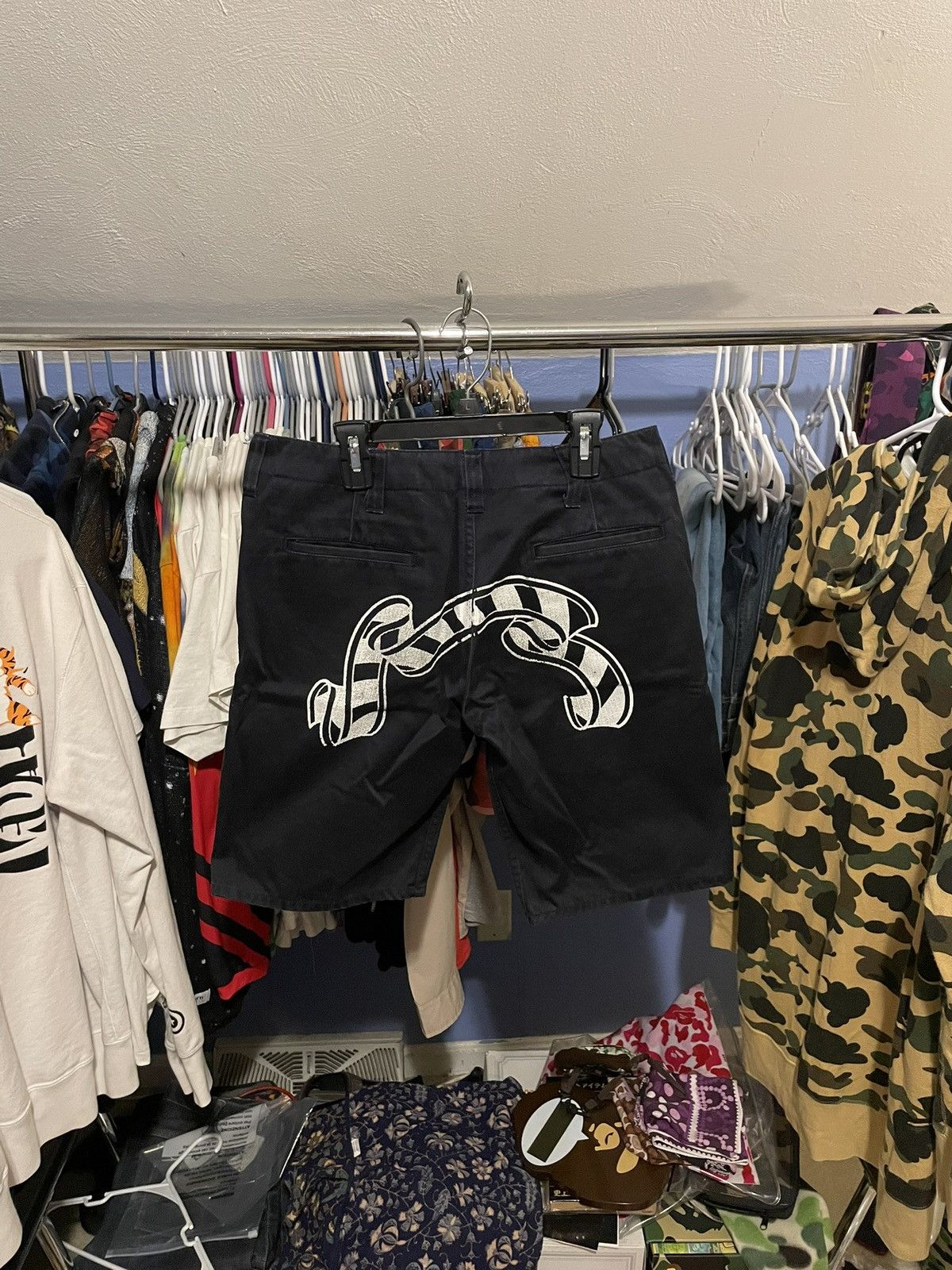 Bape Bape Milo Face Shorts Size 30" / US 8 / IT 44 - 6 Thumbnail
