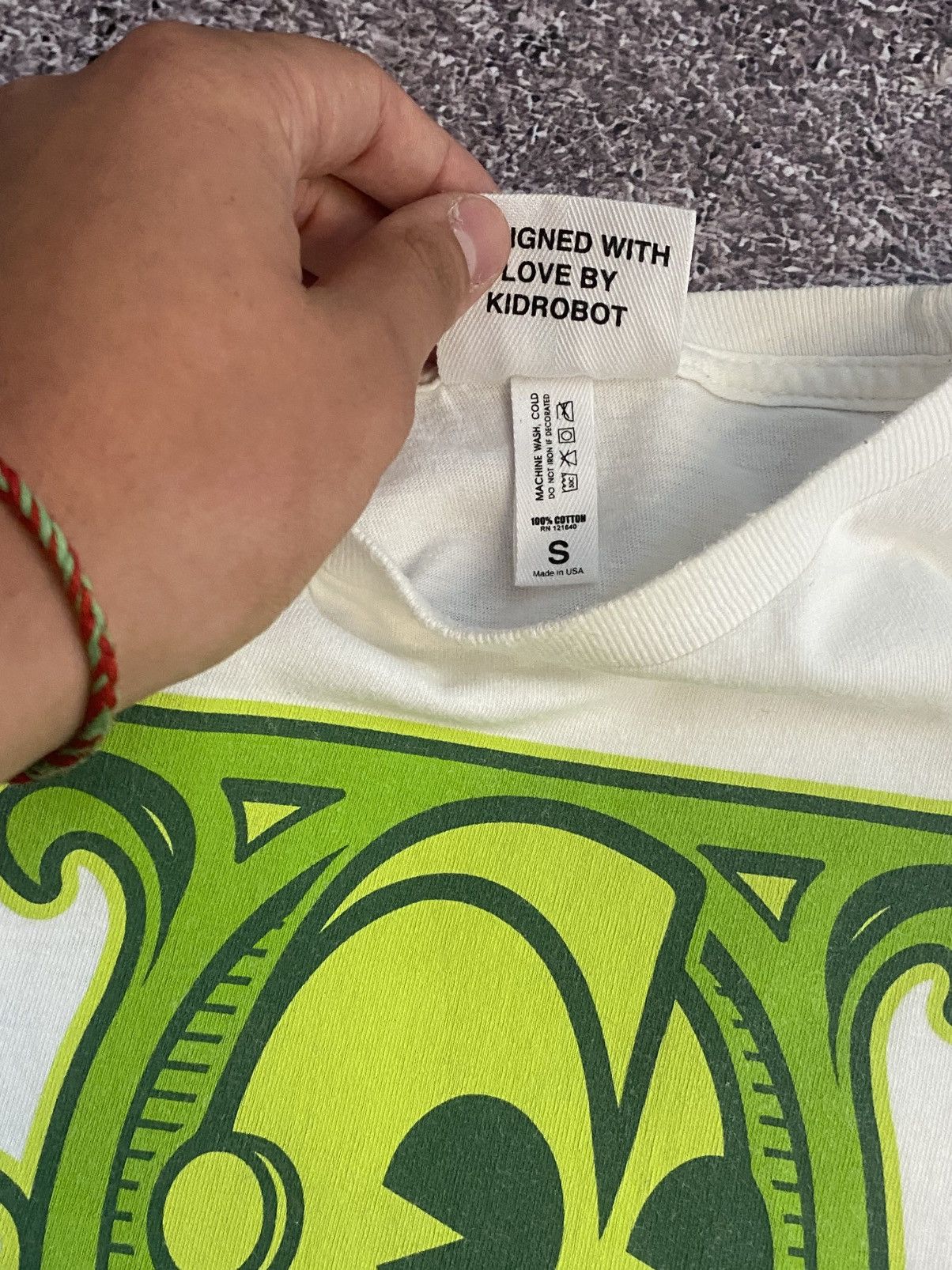 Kid Robot Kidrobot Y2K Graphic T-Shirt Vintage Style Size US S / EU 44-46 / 1 - 3 Thumbnail