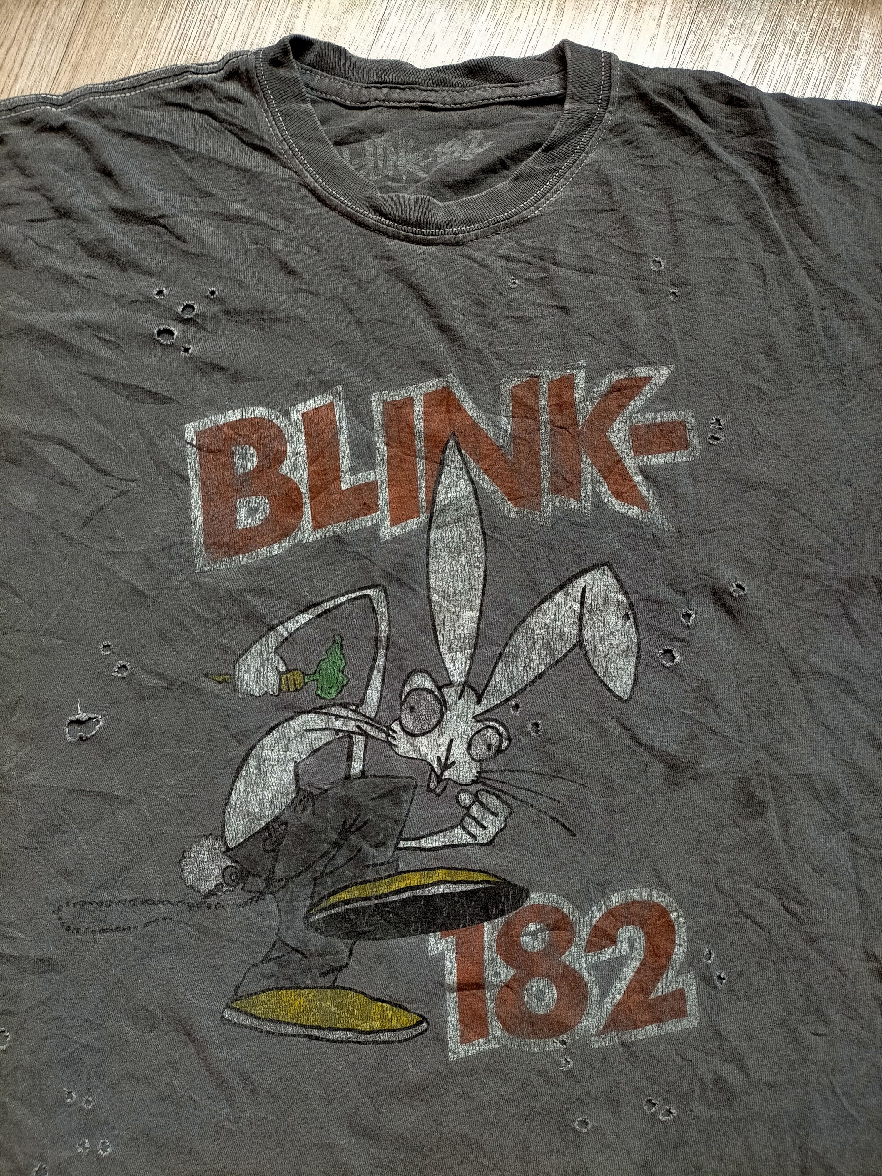 Band Tees Vintage Blink 182 Punk Rock Distress Design tee Size US XXL / EU 58 / 5 - 7 Thumbnail