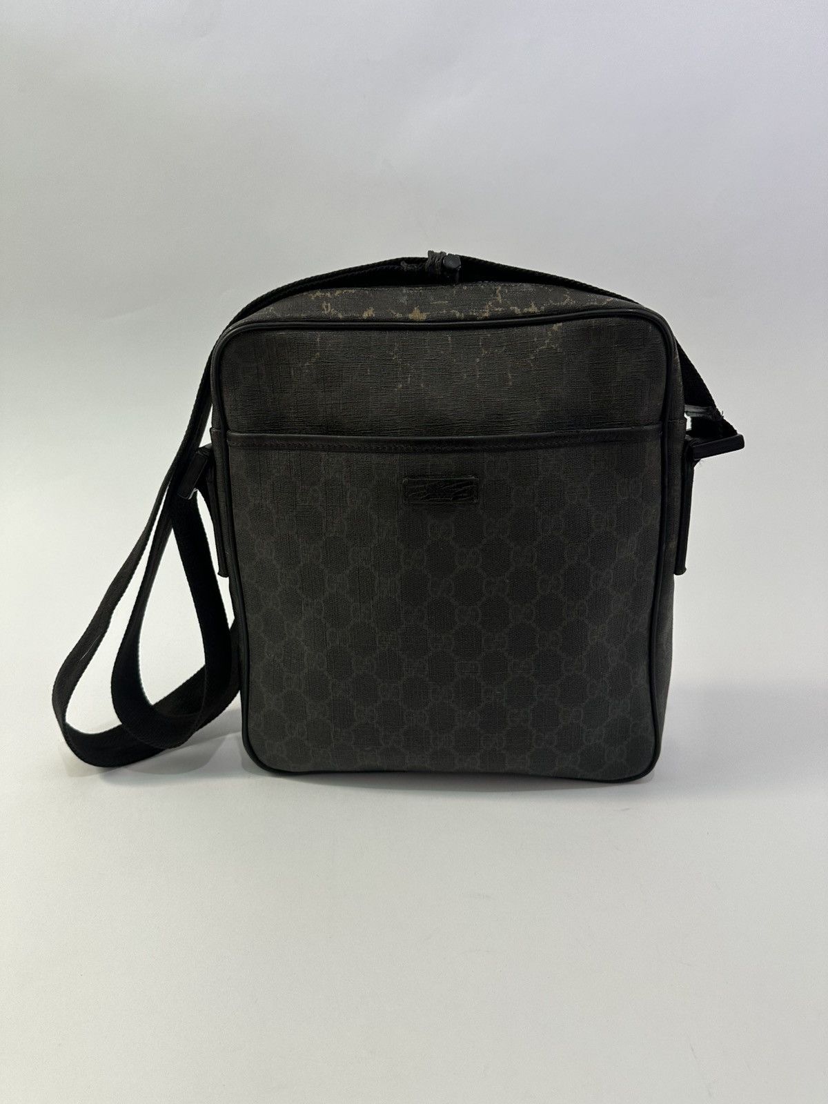 Gucci GG Supreme Monogram Messenger Bag Black Grey, Men's