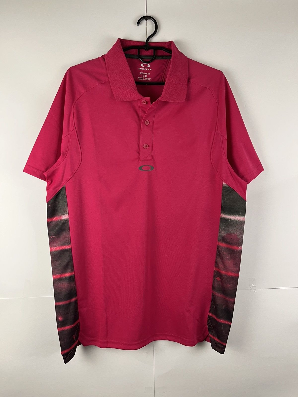 Oakley Oakley Aero Hydrolix Center Logo Hype Polo Size US L / EU 52-54 / 3 - 1 Thumbnail