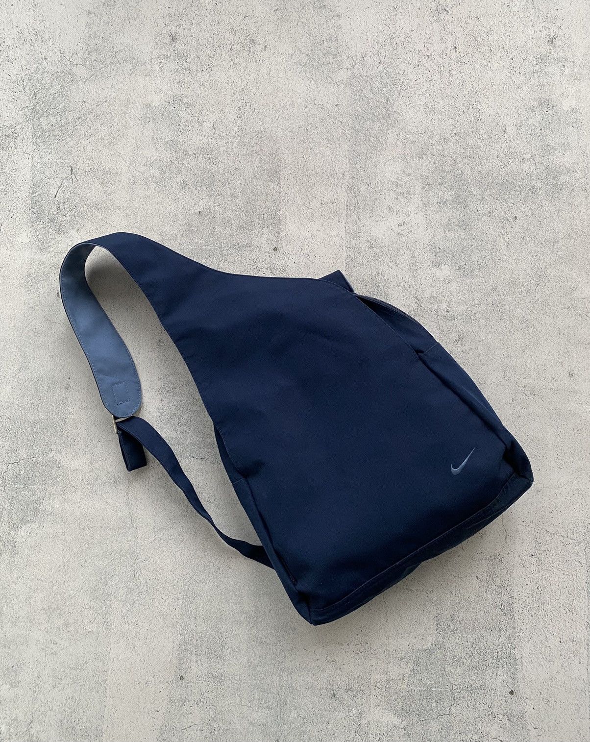 Pre-owned Nike X Vintage 90's Nike Small Swoosh Sling Bag Backpack In Navy Blue