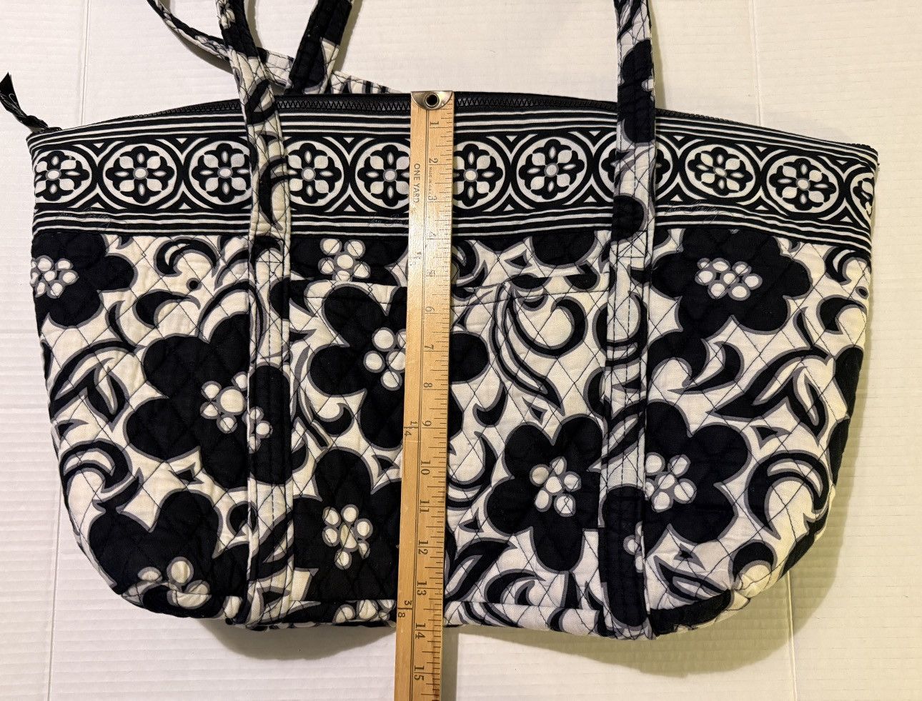 Vera Bradley Vera Bradley Retired Night/Day Black/White Zippered Tote Bag Size ONE SIZE - 10 Thumbnail