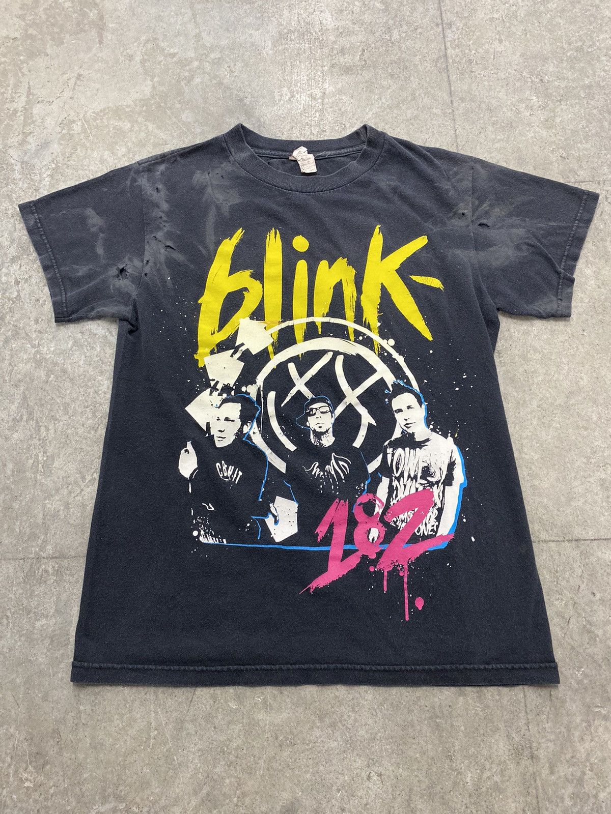 Band Tees × Vintage Vintage blink 182 tour t shirt y2k 2009 Size US S / EU 44-46 / 1 - 1 Thumbnail
