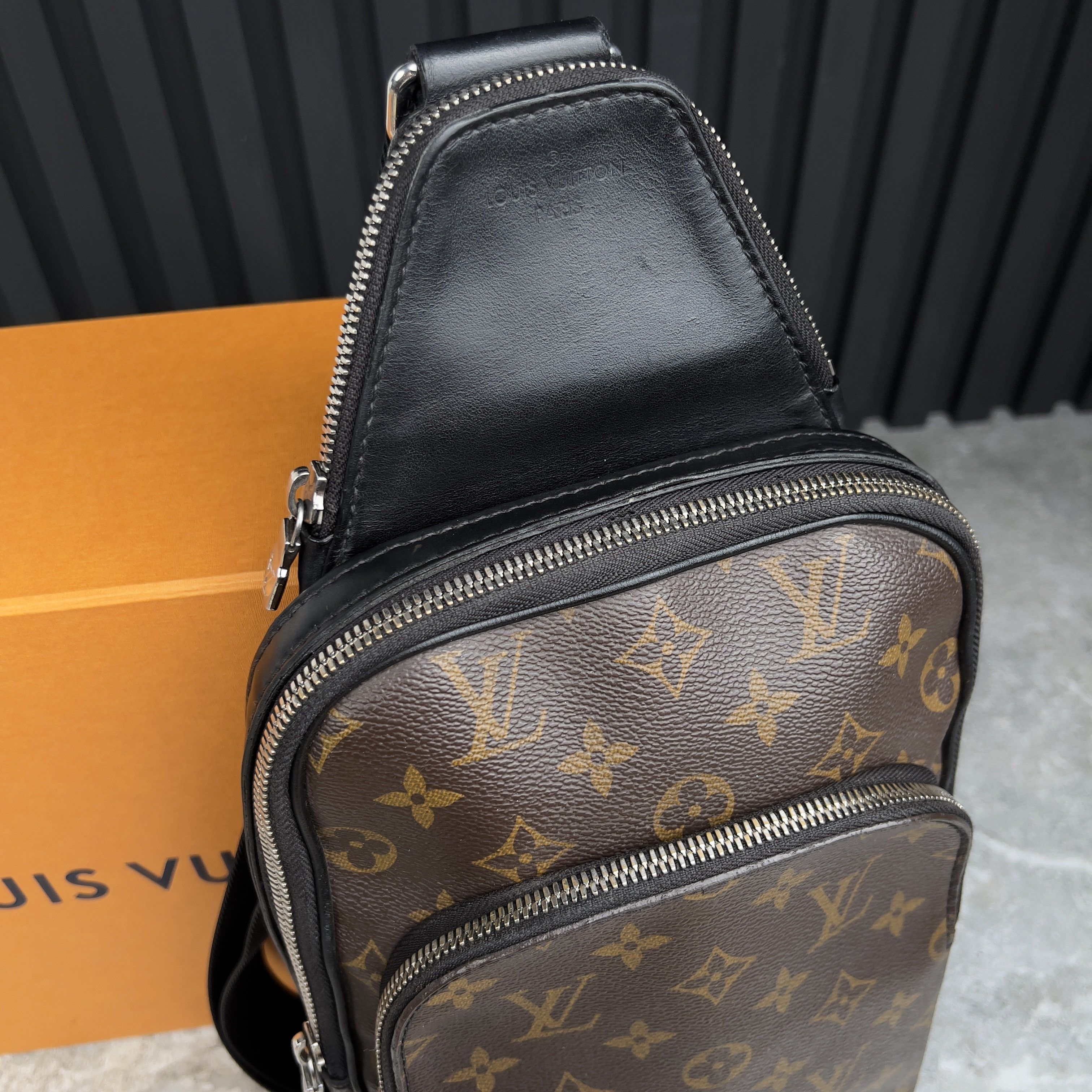 Louis Vuitton Louis Vuitton Avenue Slingbag Monogram Macassar Canvas Size ONE SIZE - 7 Thumbnail