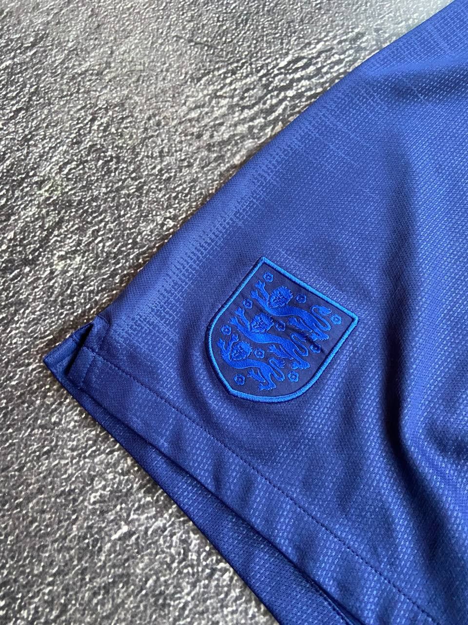 Nike Nike England fotball training shirts Size US 36 / EU 52 - 3 Thumbnail