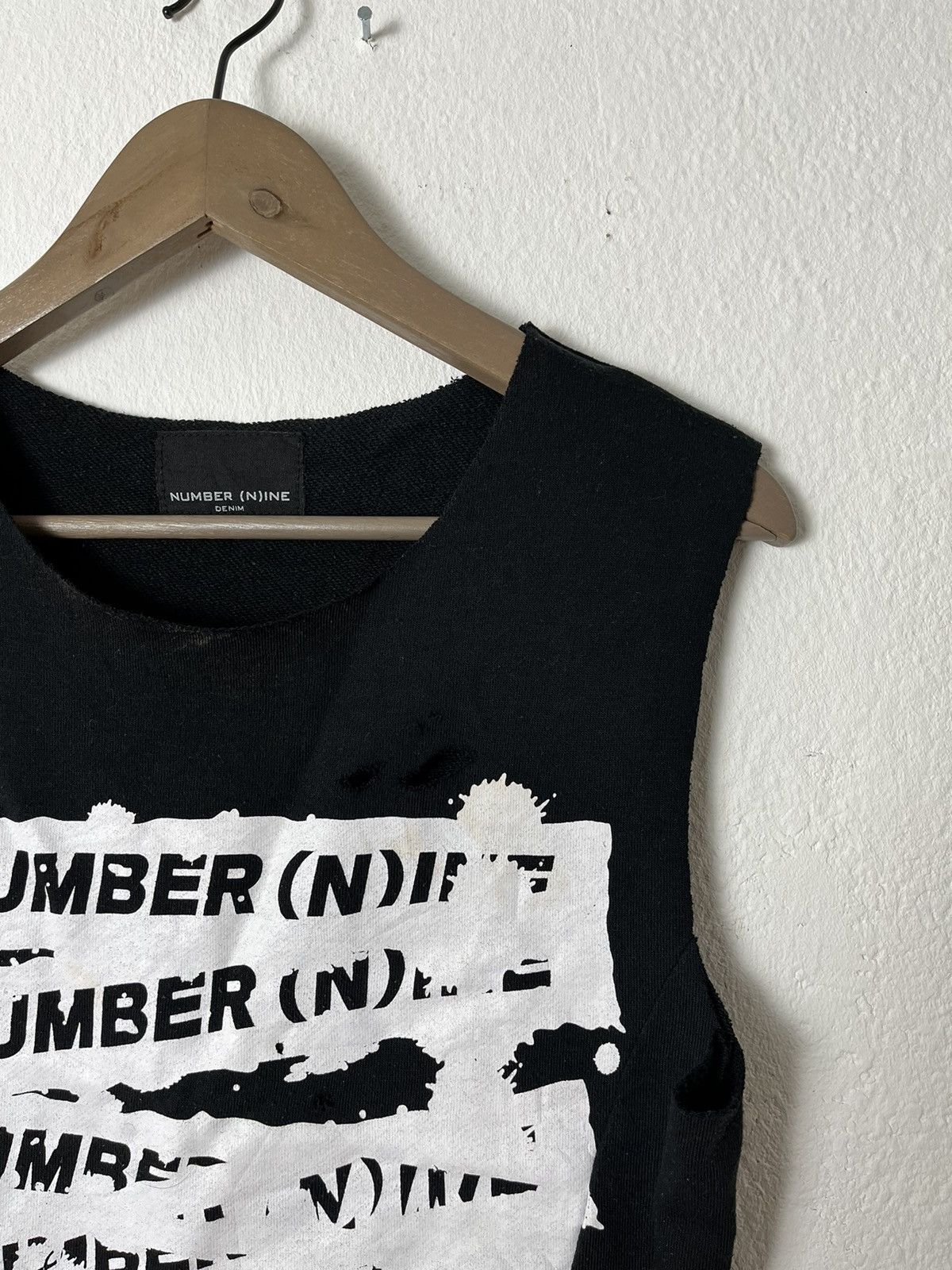 Number (N)ine Number Nine Distress Sleevless Shirt Size US S / EU 44-46 / 1 - 3 Thumbnail