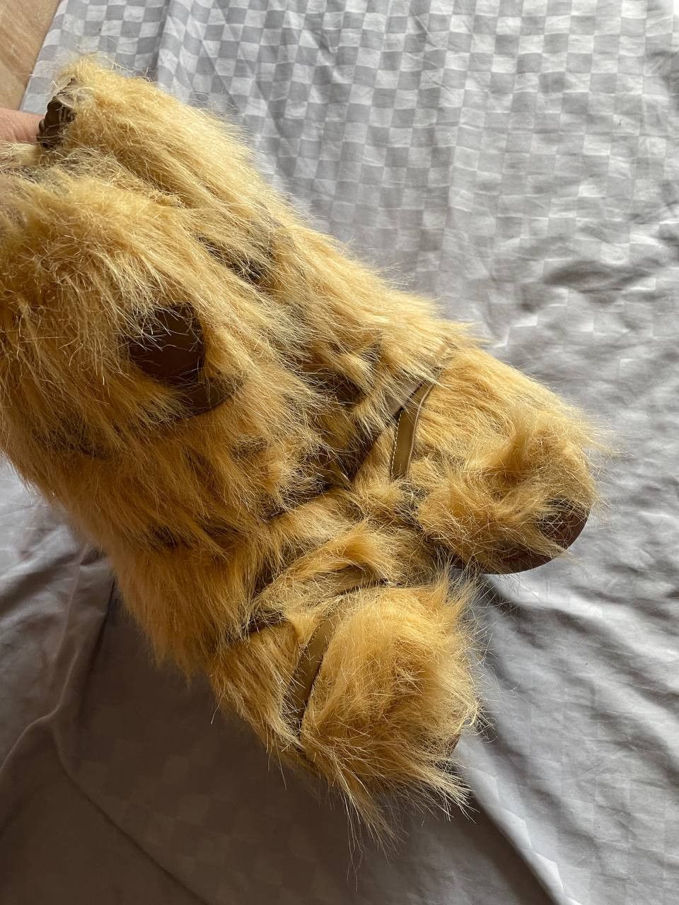 Designer BALENCI CARTI STYLE YETI FUR BOOTS SHOES Y2K Size US 8.5 / IT 38.5 - 3 Thumbnail