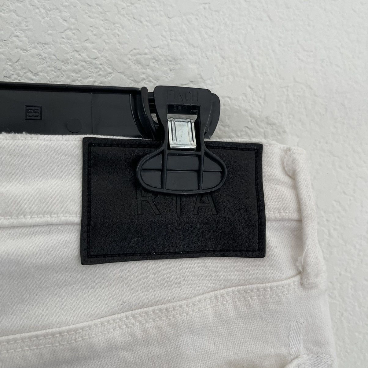 Rta $360 NWT RtA BRYANT NO LETTERMAN WHITE SKINNY JEANS SZ 31 Size US 31 - 5 Thumbnail