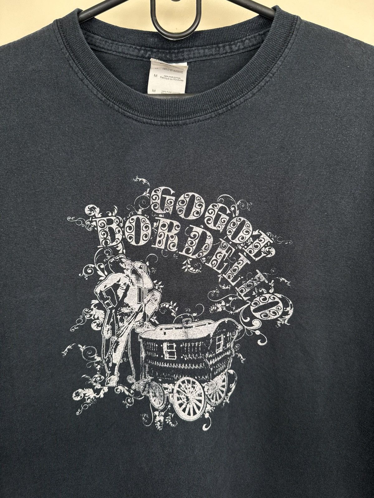 Gildan Vintage Gogol Bordelo T shirt Rock Band Black Sz M Music Size US M / EU 48-50 / 2 - 12 Thumbnail