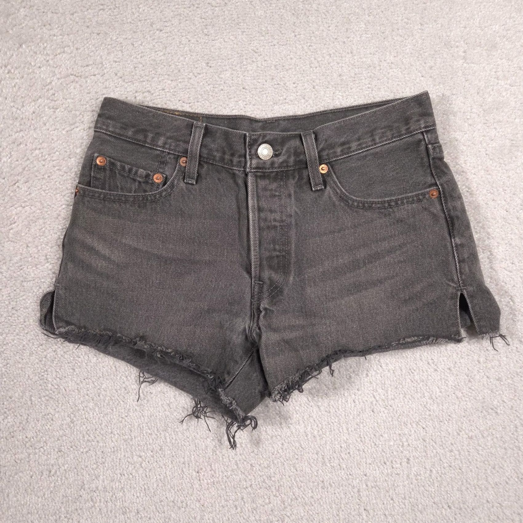 Levi's Levi's 501 Jean Shorts Womens W26 Gray High Rise Cutoff Raw Hem Denim Casual Size 26" / US 2 / IT 38 - 2 Thumbnail