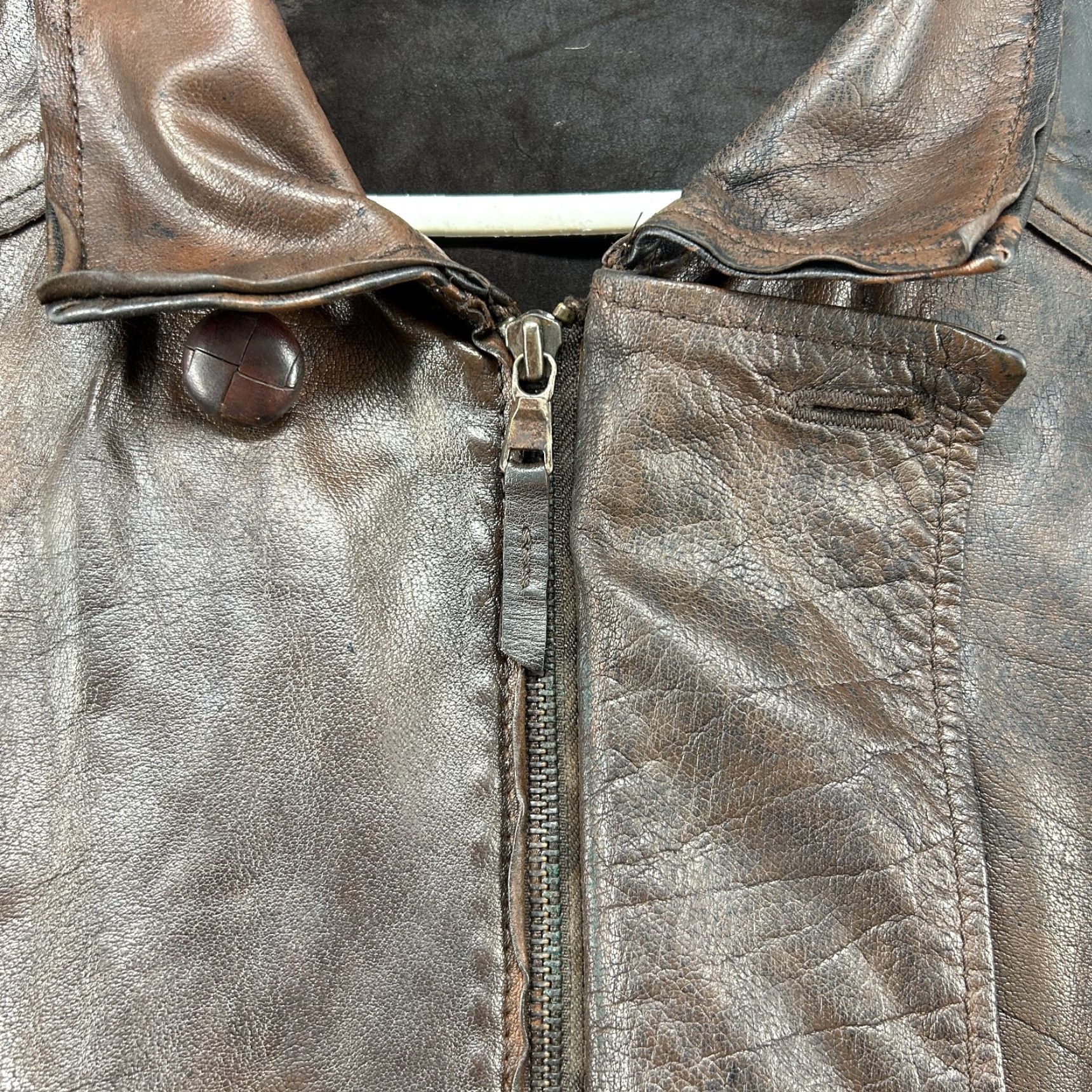 Vintage VINTAGE Barneys New York Coat Mens L Brown Leather Swedish Style WWII Heavy Patina Italy Leather Lined Pea Coat 90s Mens Size US L / EU 52-54 / 3 - 5 Thumbnail