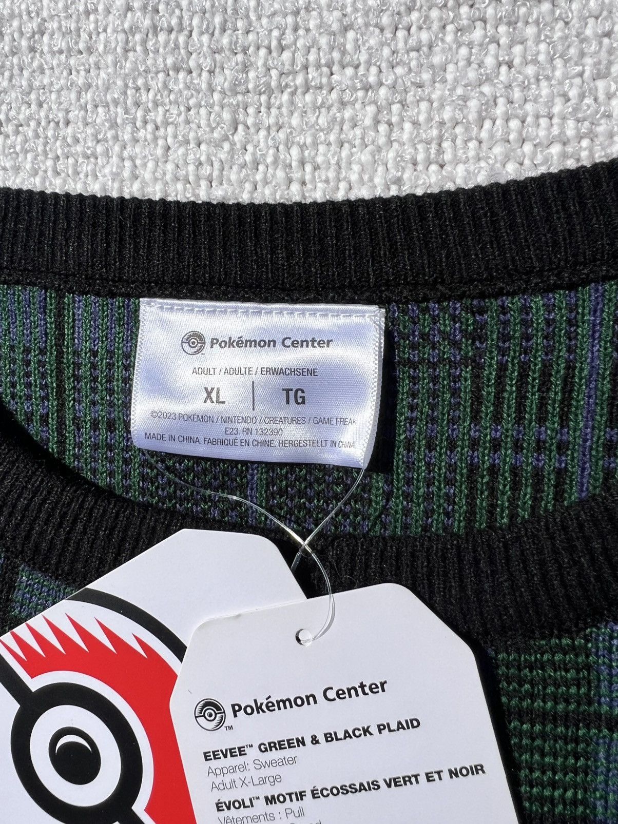 Pokemon Pokémon center eevee plaid knit sweater Size US XL / EU 56 / 4 - 5 Thumbnail
