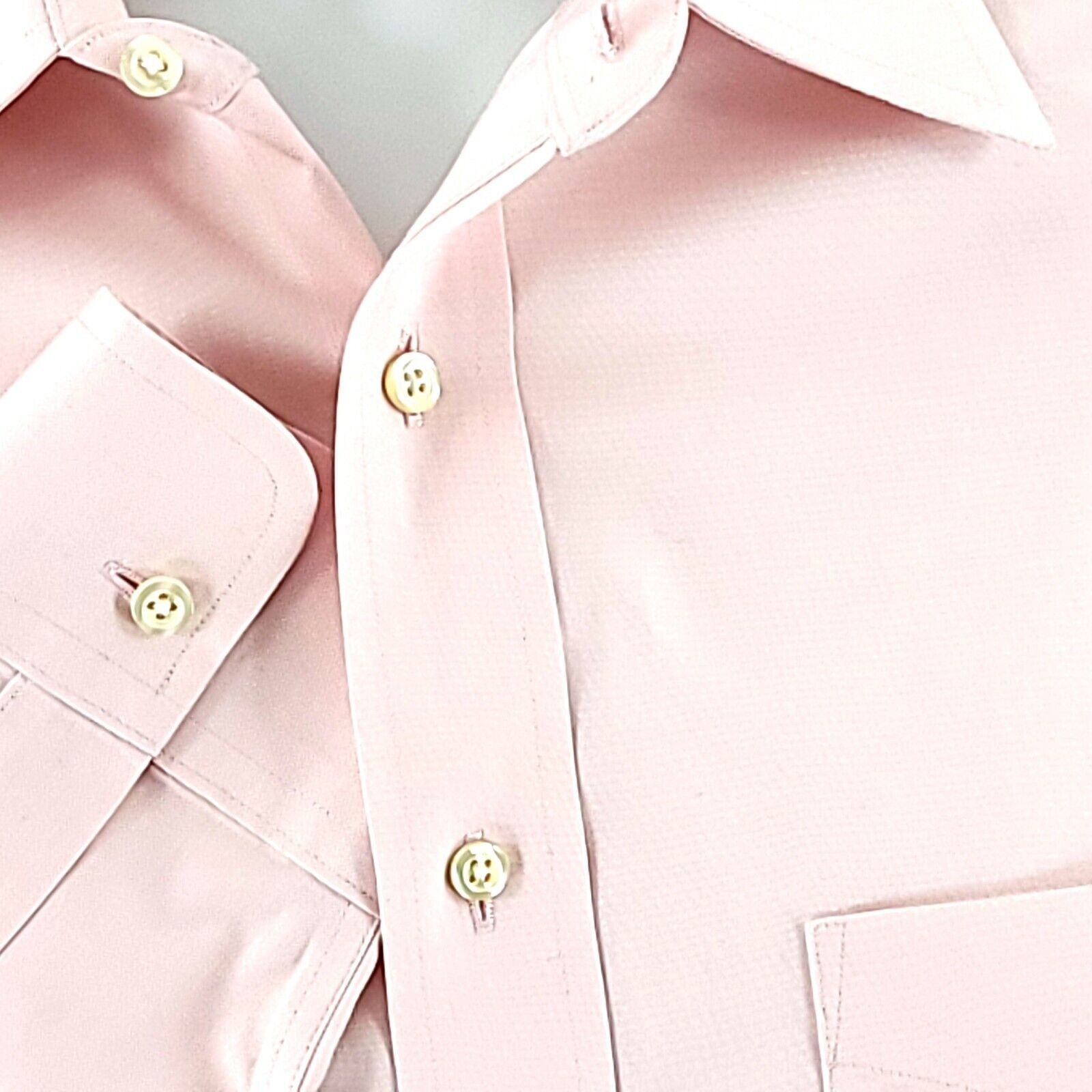 Jos. A. Bank Jos A Bank Traveler's Tailored Fit Pink 15.5-33 Pocket Colla Size US M / EU 48-50 / 2 - 3 Thumbnail