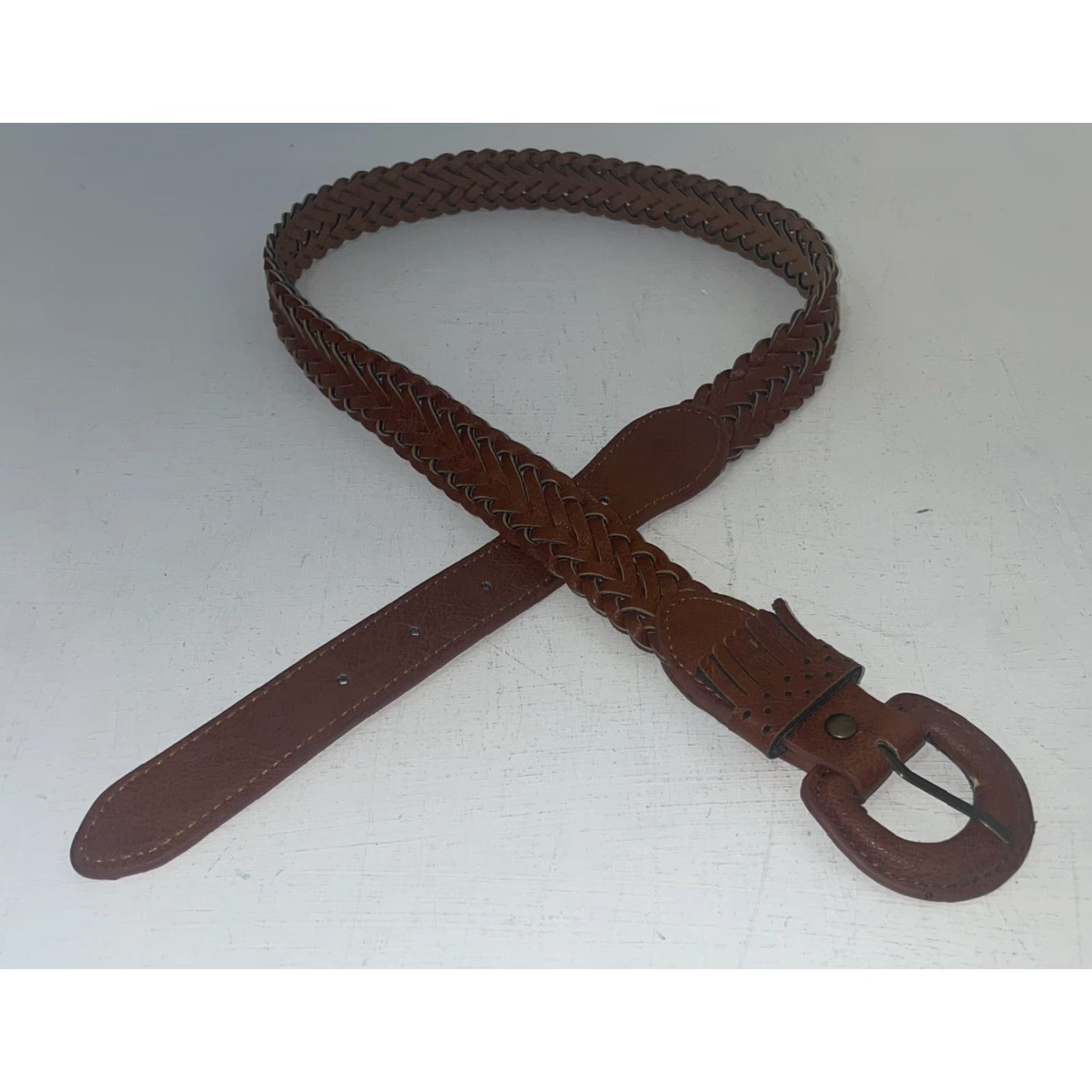Vintage Women’s Belt Braided Brown Leather 36.5 Inches Womens Belt Brown Leather Braided 36.5 Inches Size ONE SIZE - 4 Thumbnail