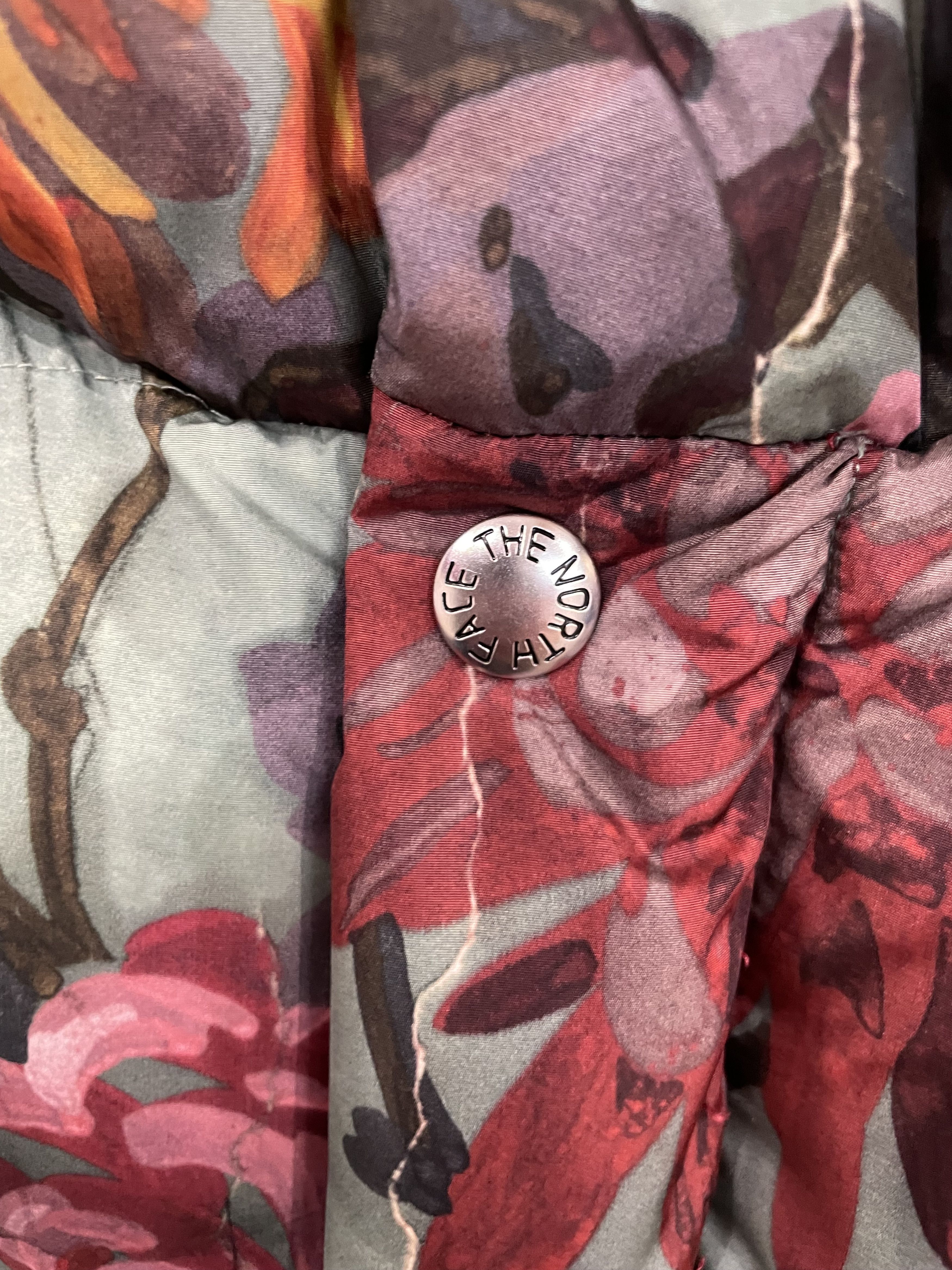 Gucci × The North Face RARE Gucci x The North Face floral puffer Size M / US 6-8 / IT 42-44 - 6 Thumbnail