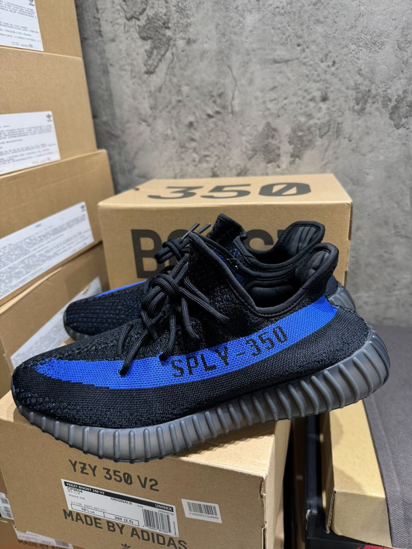 Yeezy Yeezy Blue Lowtop Sneakers 10.5 Men Size US 10.5 / EU 43-44 - 1 Thumbnail