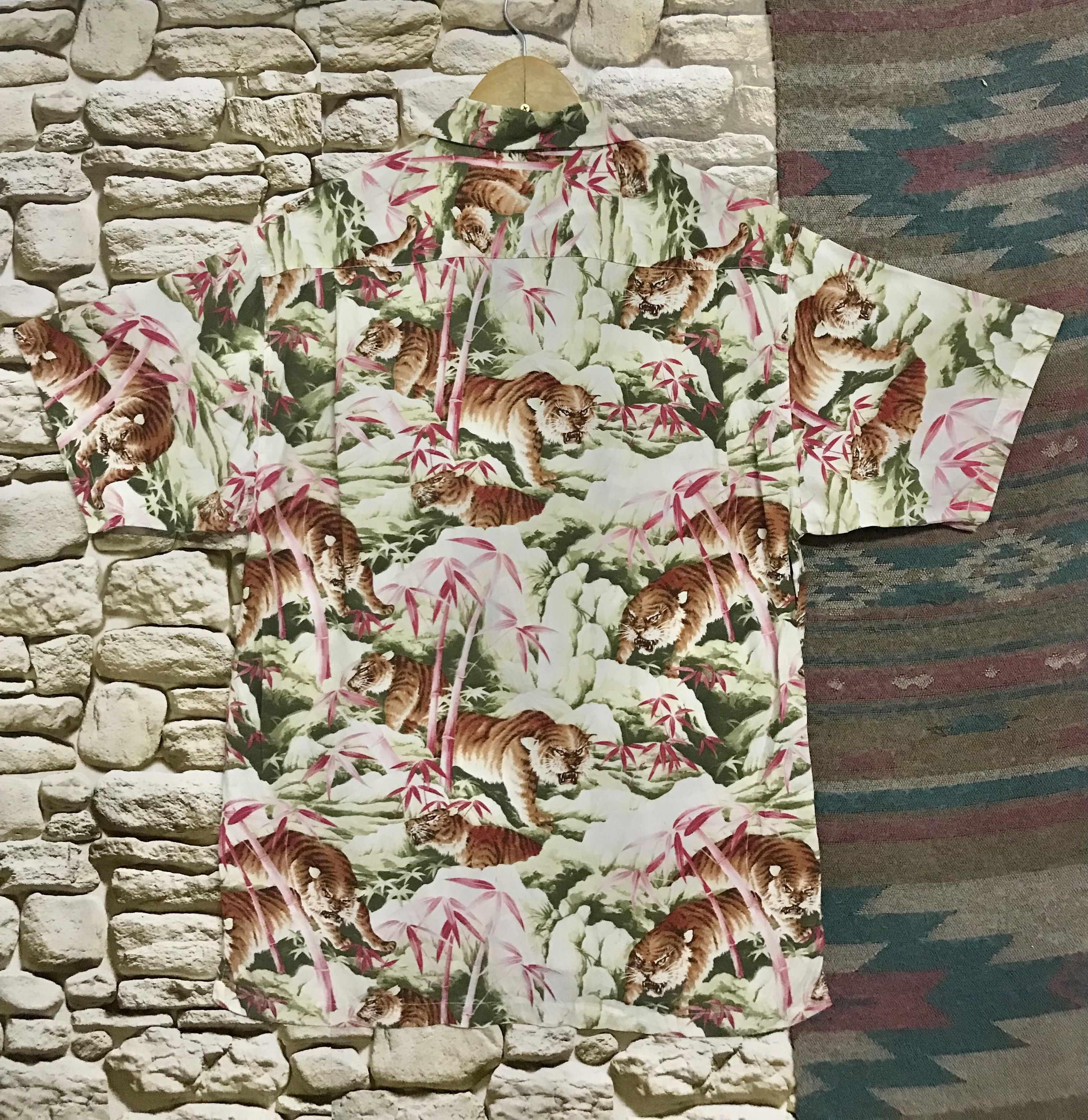 Japanese Brand Hawaiian Tiger Bambo Rayon Shirt Size US L / EU 52-54 / 3 - 2 Thumbnail
