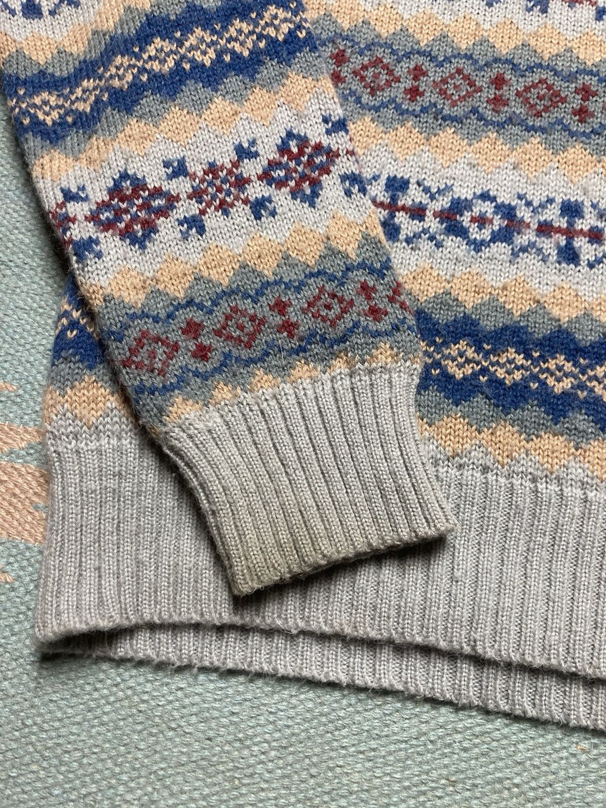 Vintage knit sweater acrylic blend Horizon aztec snowflake v neck L Size US L / EU 52-54 / 3 - 2 Thumbnail