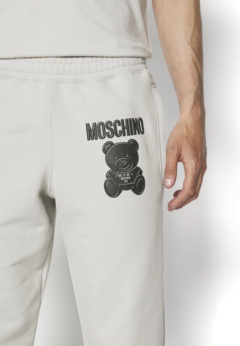 Moschino o1y0225 Logo Jogger & Sweatpant in Light Grey Size US 32 / EU 48 - 2 Thumbnail