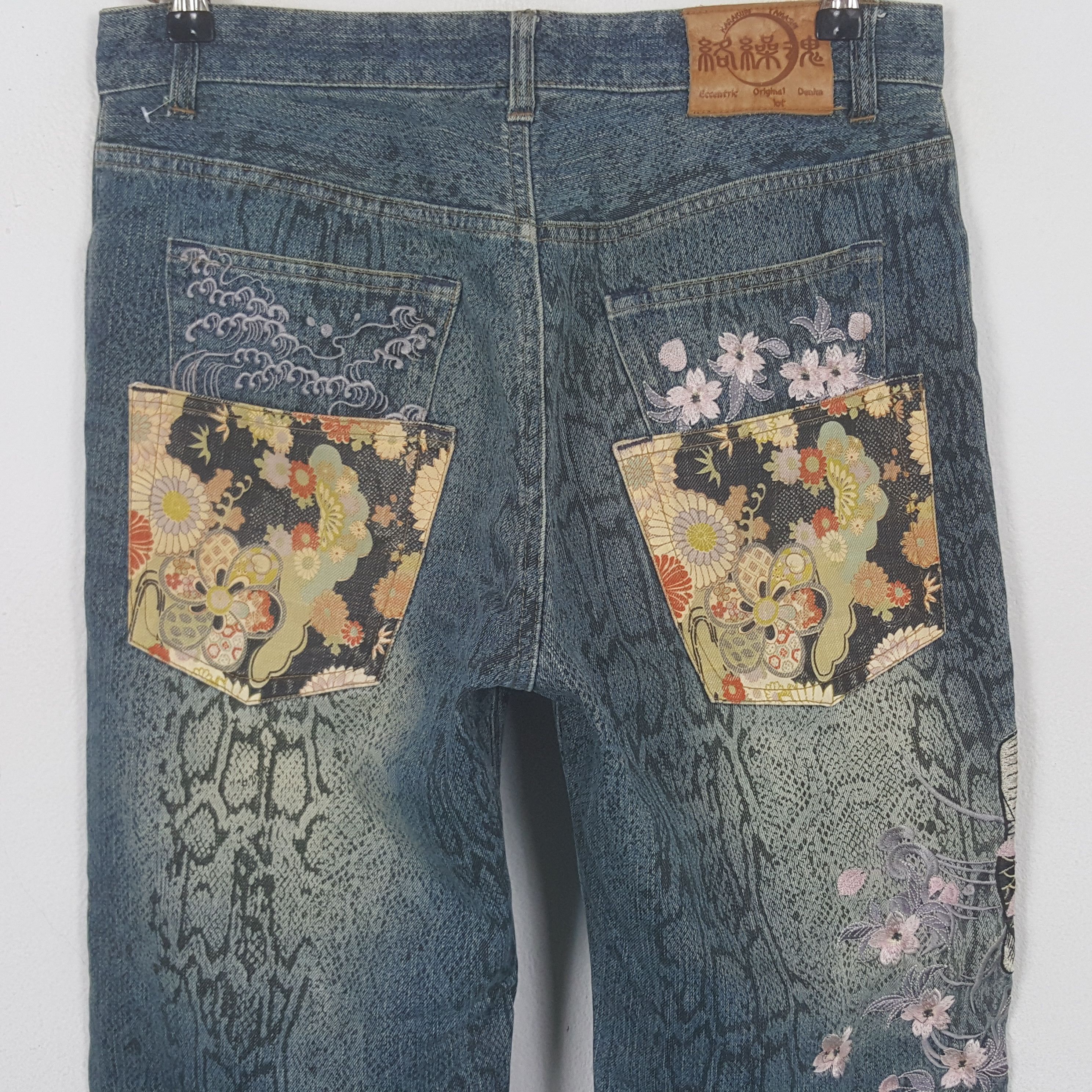 Karakuri Tamashii Vintage Karakuri Tamashi Embroidery Japan Denim Jeans RR22 Size US 32 / EU 48 - 5 Thumbnail