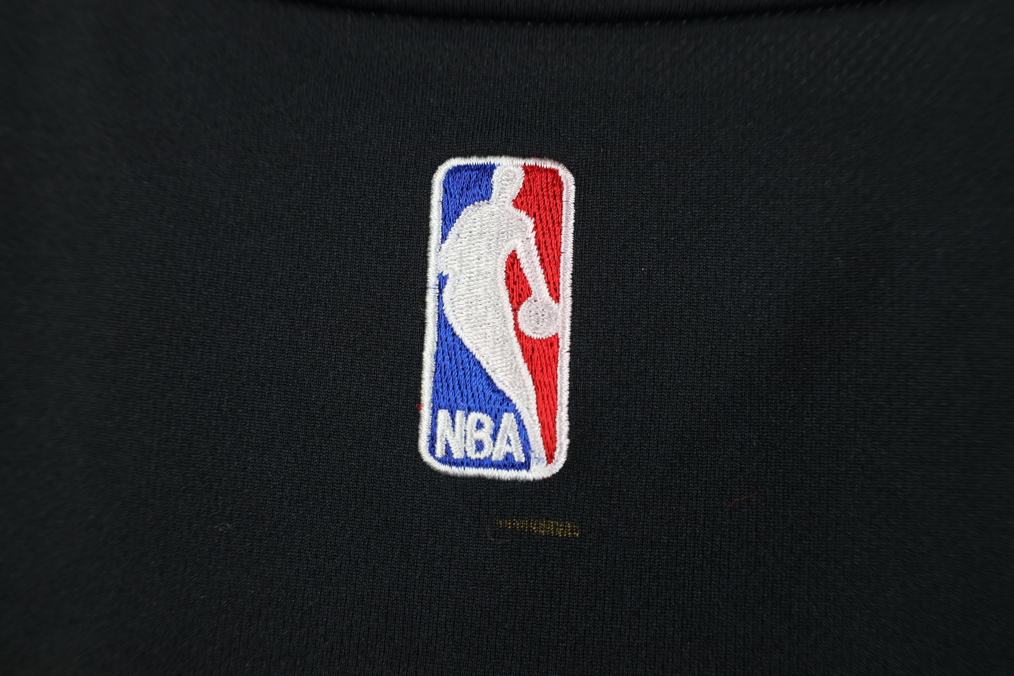 Adidas Adidas 2016 NBA James Cleveland Cavaliers Basketball Jersey Size US M / EU 48-50 / 2 - 11 Thumbnail