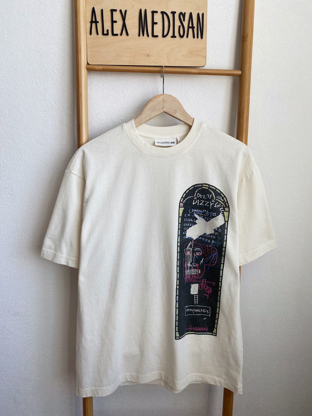 H&M × Jean-Michel Basquiat × Who Decides War WHO DECIDES WAR x BASQUIAT x H&M RELAXED FIT COTTON T-SHIRT Size US S / EU 44-46 / 1 - 11 Thumbnail
