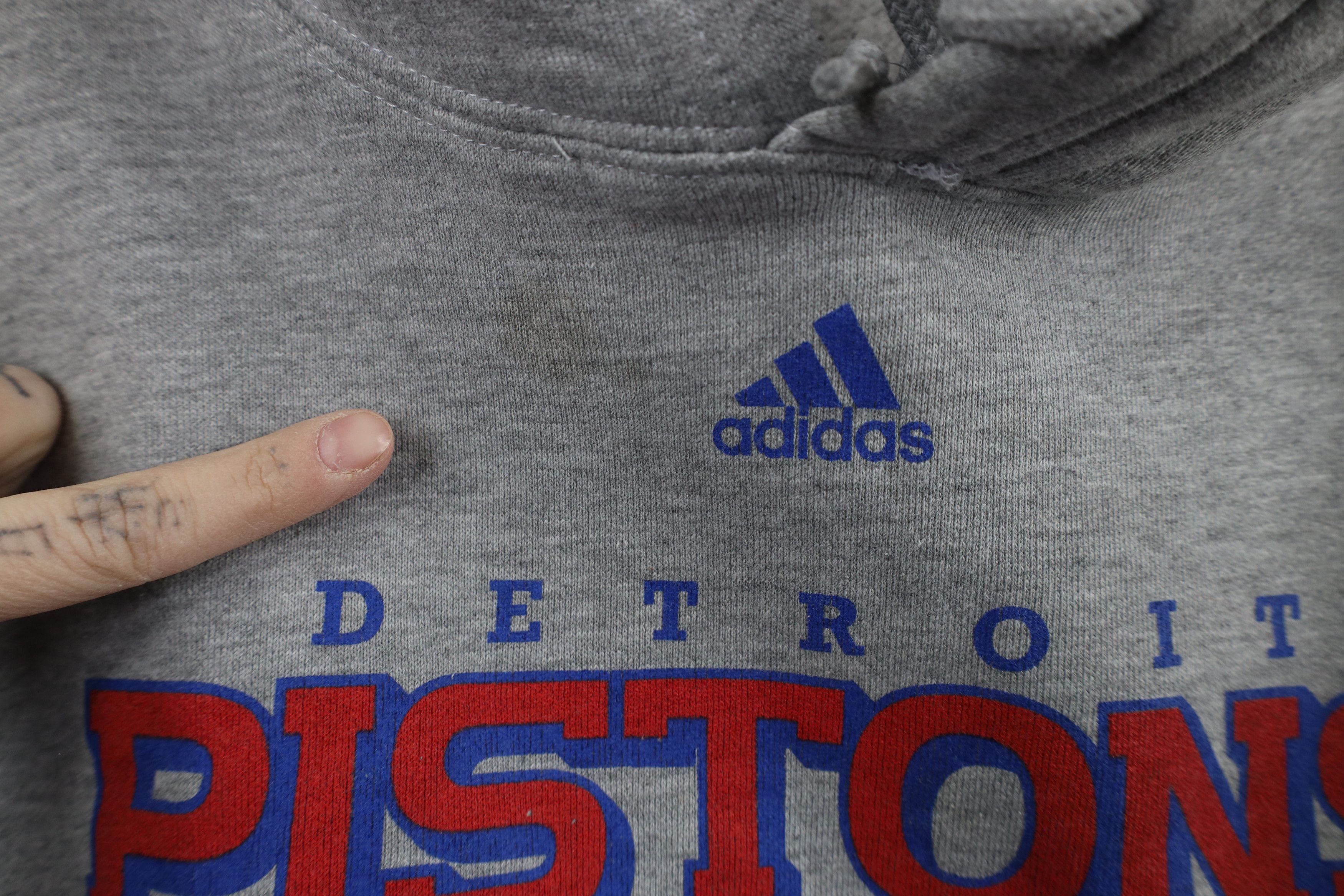 Adidas × Vintage Vintage Y2K Adidas Detroit Pistons Basketball Hoodie Gray Size US XXL / EU 58 / 5 - 7 Thumbnail