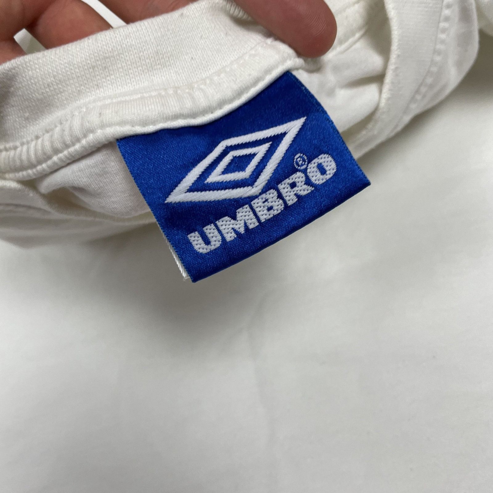 Umbro × Vintage Umbro Men's White England National Football Team Shirt Small Size US S / EU 44-46 / 1 - 5 Thumbnail