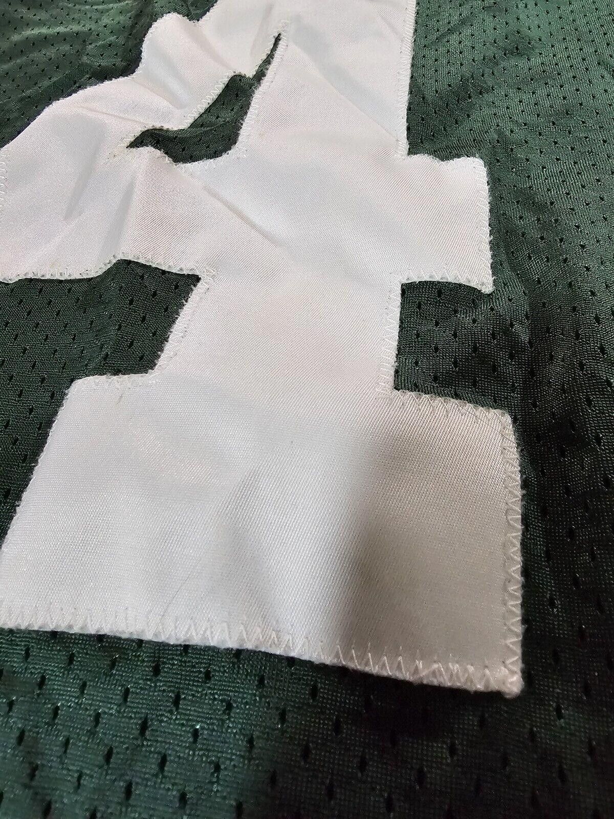 Wilson Wilson Packers Brett Favre NFL Football Jersey #4 Green XL50 Size US XL / EU 56 / 4 - 5 Thumbnail