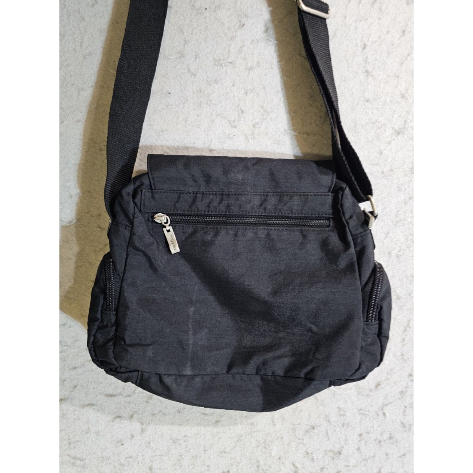 Vintage Baggallini Crossbody Handbag Nylon Multi Pocket Magnetic Flap Belt Buckle Black Medium Size ONE SIZE - 7 Thumbnail