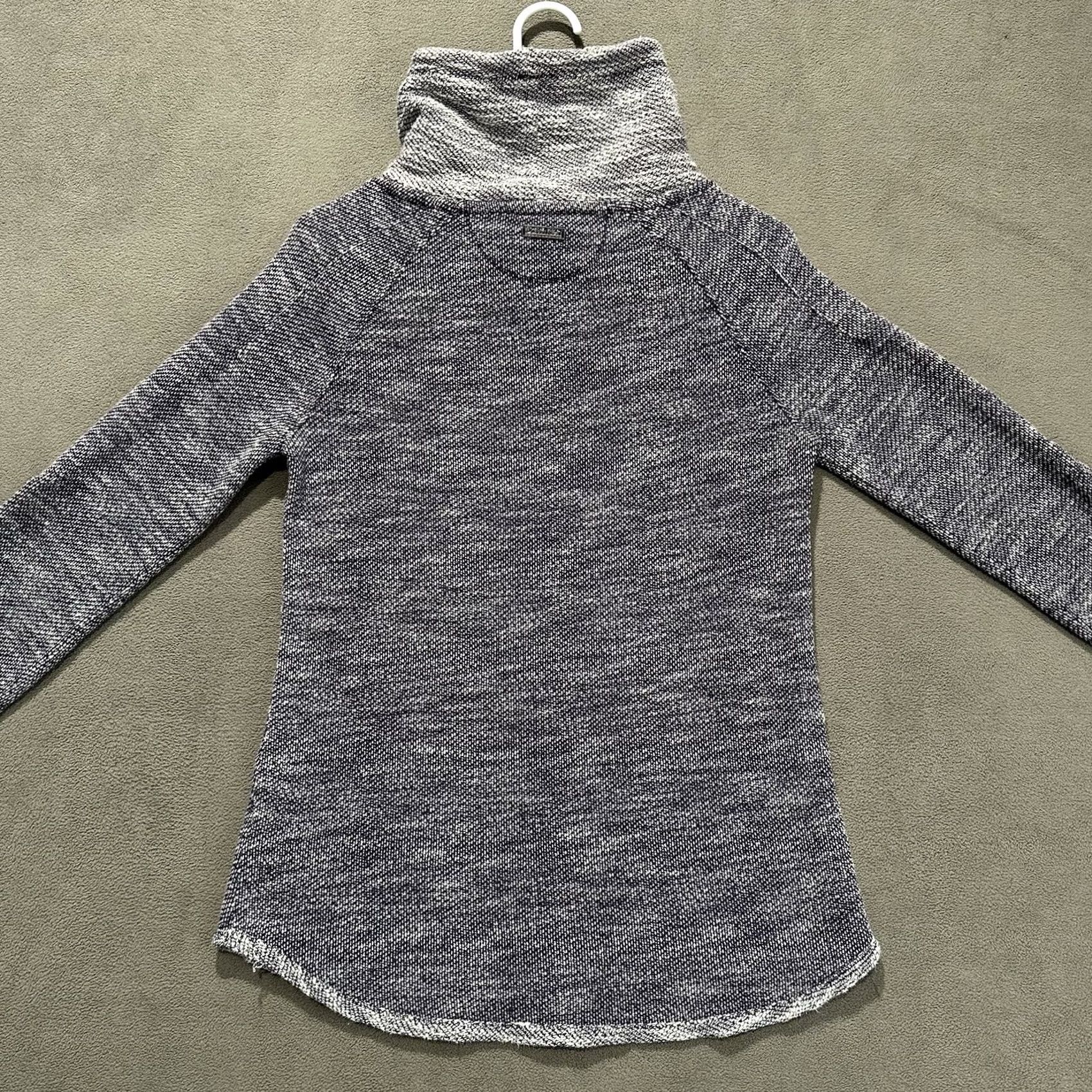 Calvin Klein Calvin Klein Performance Sweatshirt Womens S Blue Cowl Neck Quick Dry Knit EUC Size S / US 4 / IT 40 - 2 Thumbnail