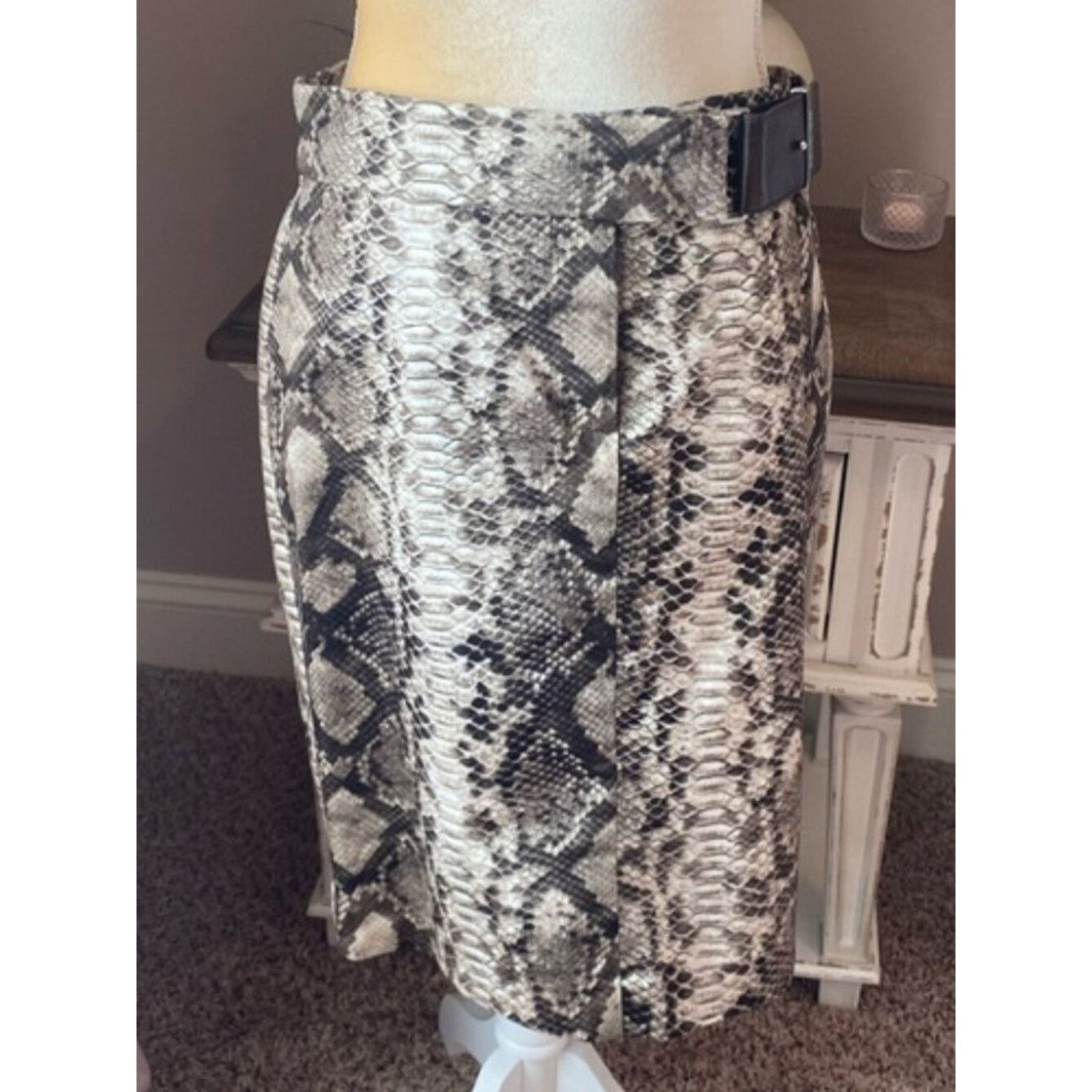 Michael Kors Michael Kors Snakeskin Skirt - Grey Python, Size 4 Size 27" / US 4 / IT 40 - 2 Thumbnail