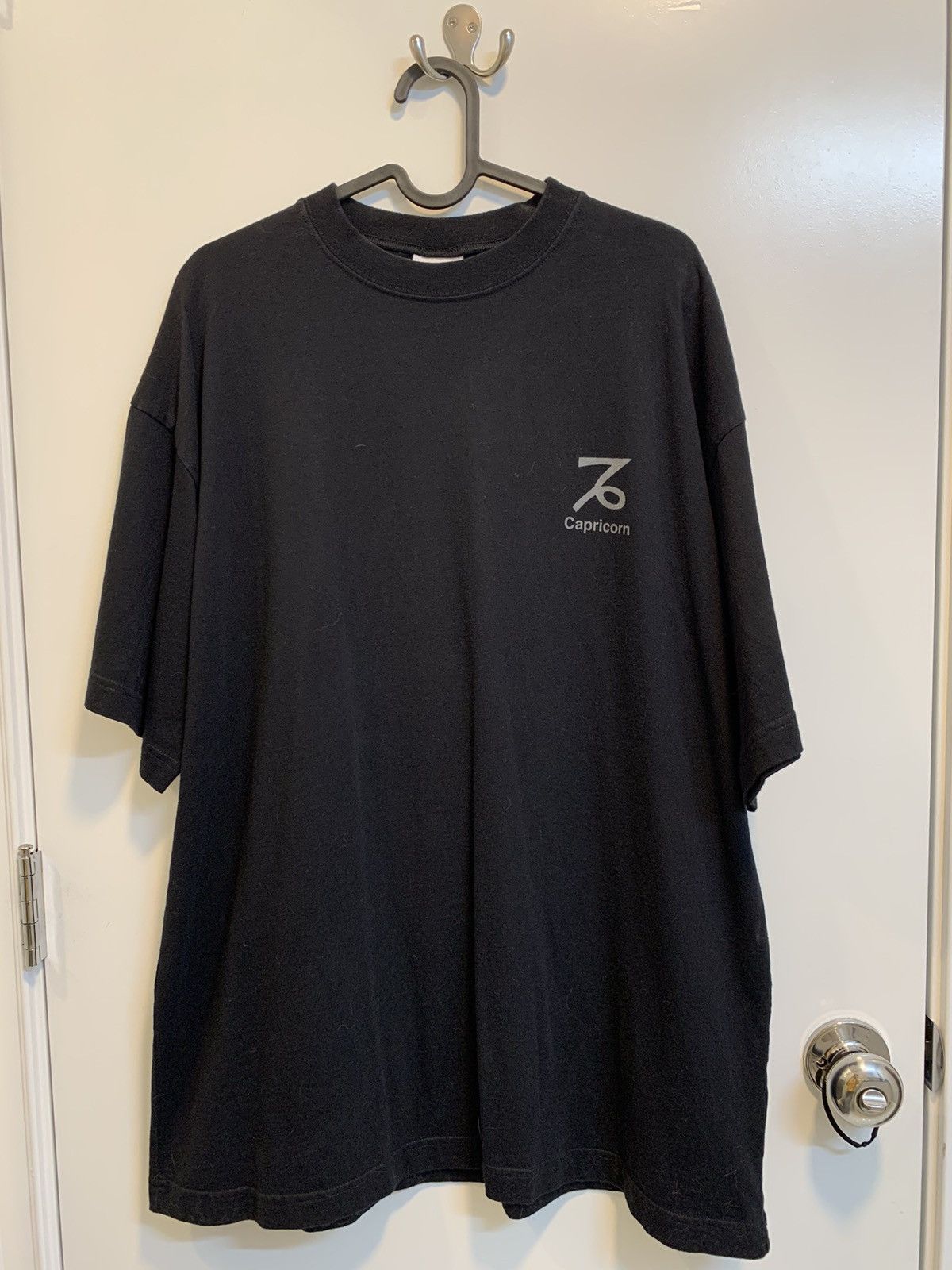 Vetements Vetements Capricorn Tee Size US M / EU 48-50 / 2 - 1 Thumbnail