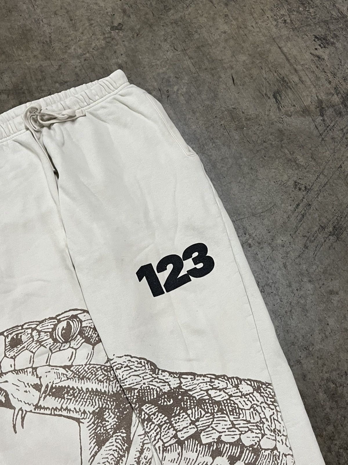 Fear of God RRR123 Snake sweatpants fear of god rare archival hype Size US 30 / EU 46 - 4 Thumbnail