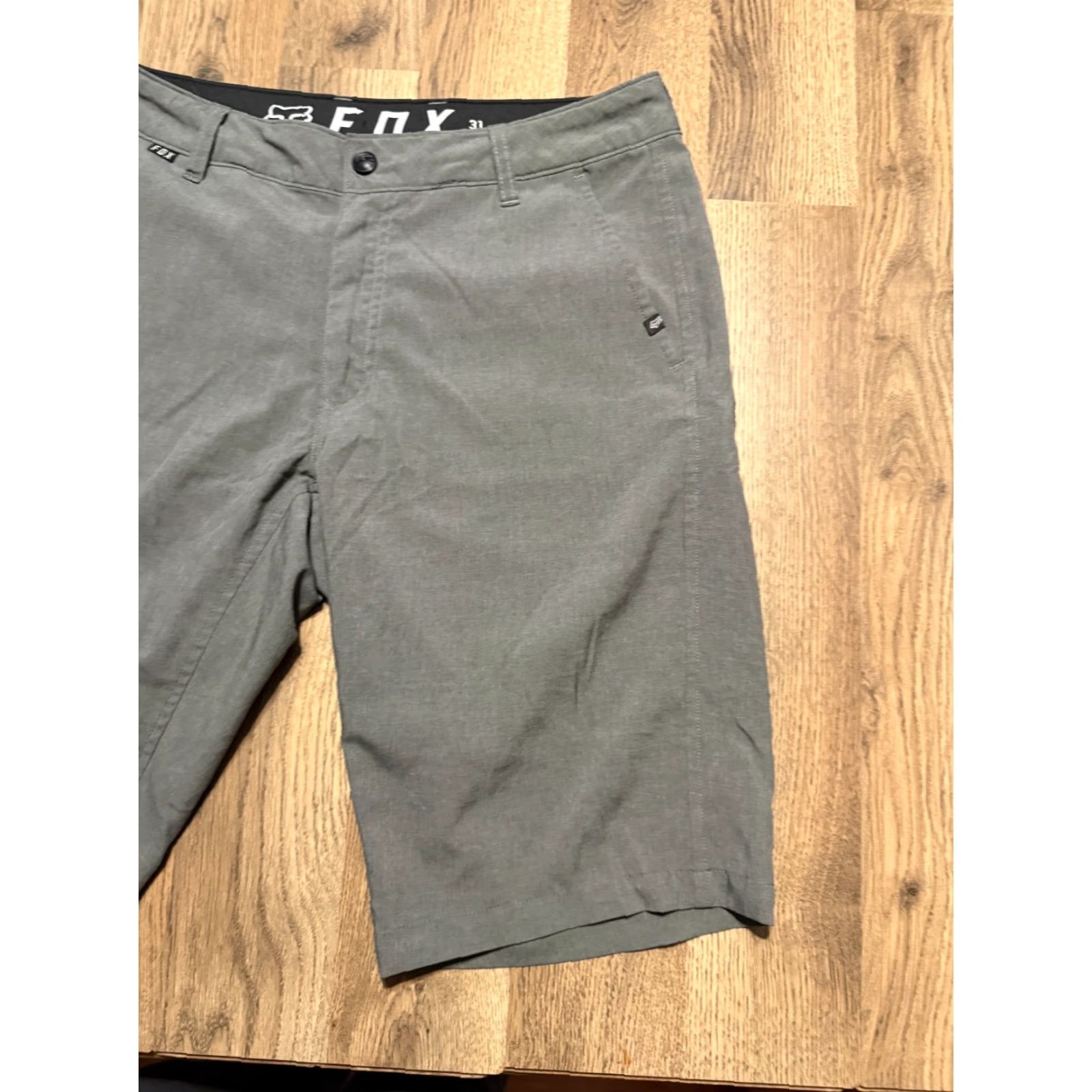 Vintage Fox Shorts Men Chino Flat Front Gray 31 Regular Front Pockets Casual Size US 31 - 4 Thumbnail