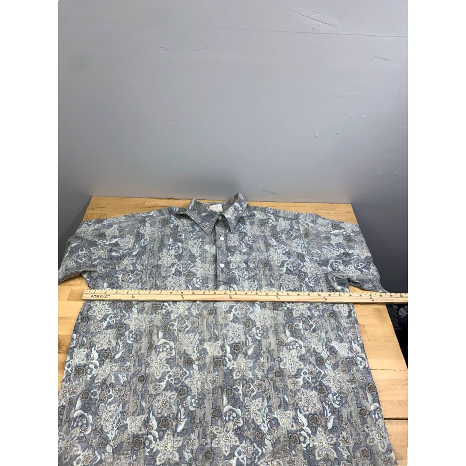 Vivobarefoot Go Barefoot Hawaiian Shirt Mens XL Blue Paisley 1/4 Button Short Sleeve Collared Button-Up Size US XL / EU 56 / 4 - 5 Thumbnail