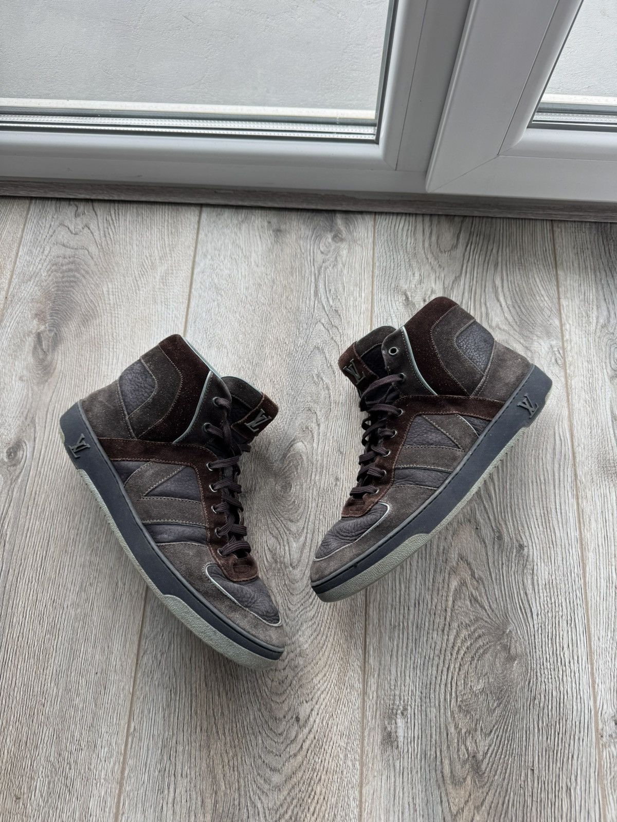 Louis Vuitton Louis Vuitton Tribe High Top Sneakers Size US 8.5 / EU 41-42 - 2 Thumbnail
