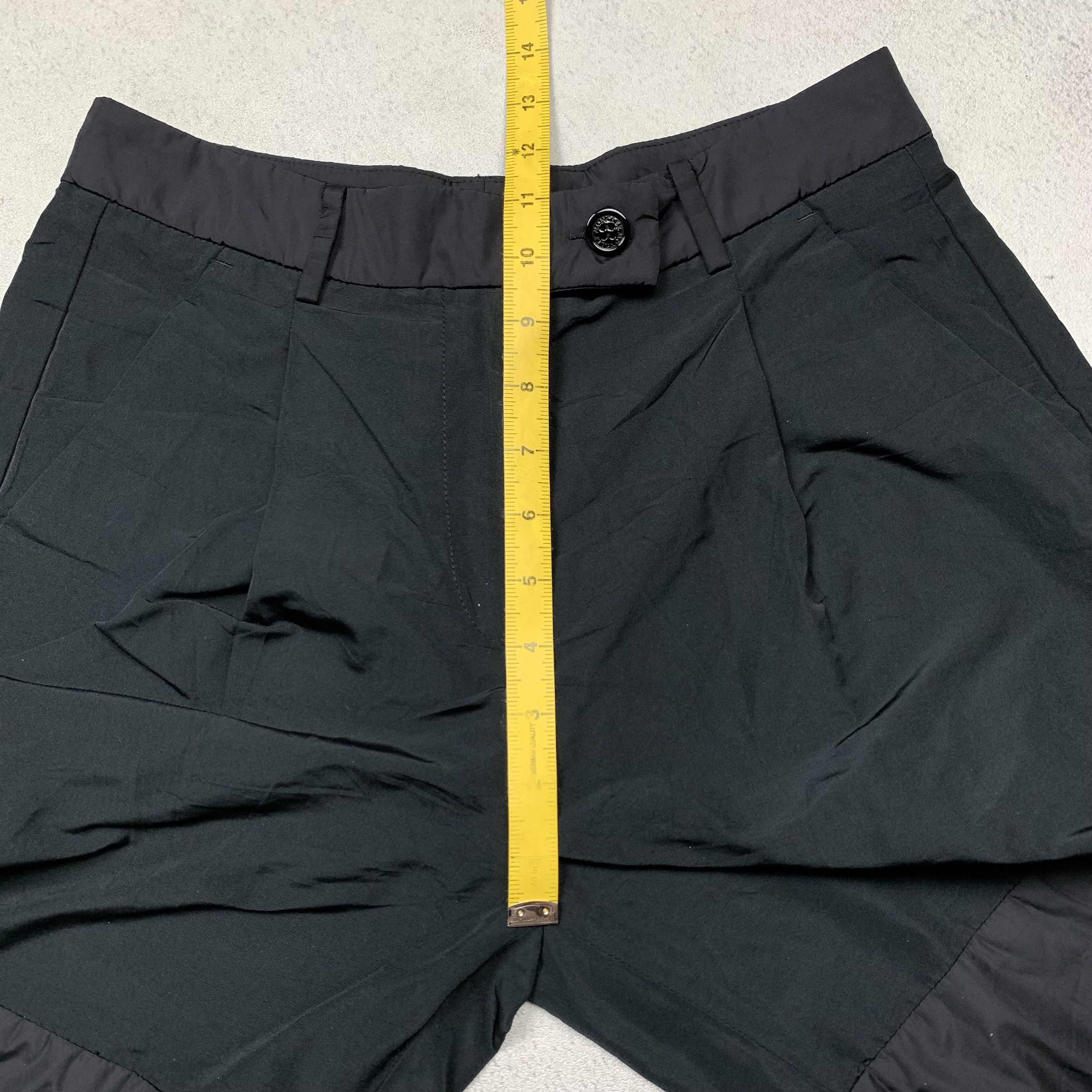 Moncler Moncler Patalone Bermuda Shorts Size US 28 / EU 44 - 13 Thumbnail