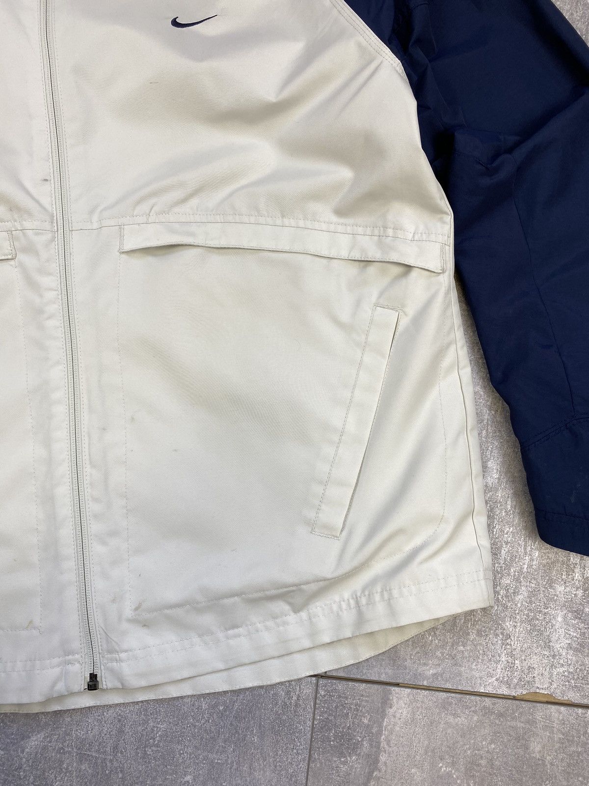 Nike × Vintage Mens Vintage Nike Air Track Light Zip Up Jacket Opium Y2K Size US M / EU 48-50 / 2 - 16 Thumbnail