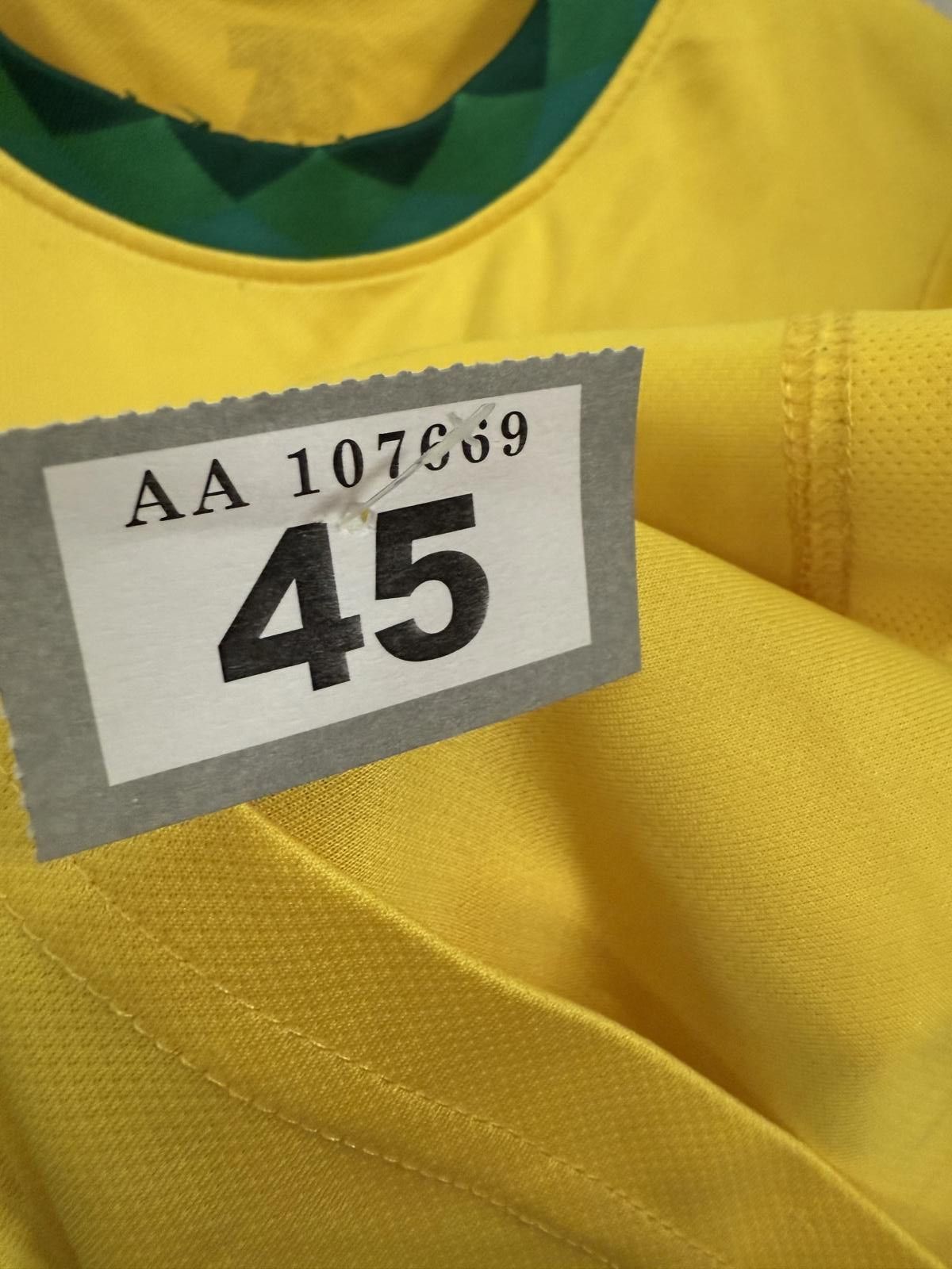 Nike Nike Brazil National Football Team Jersey Size US M / EU 48-50 / 2 - 3 Thumbnail