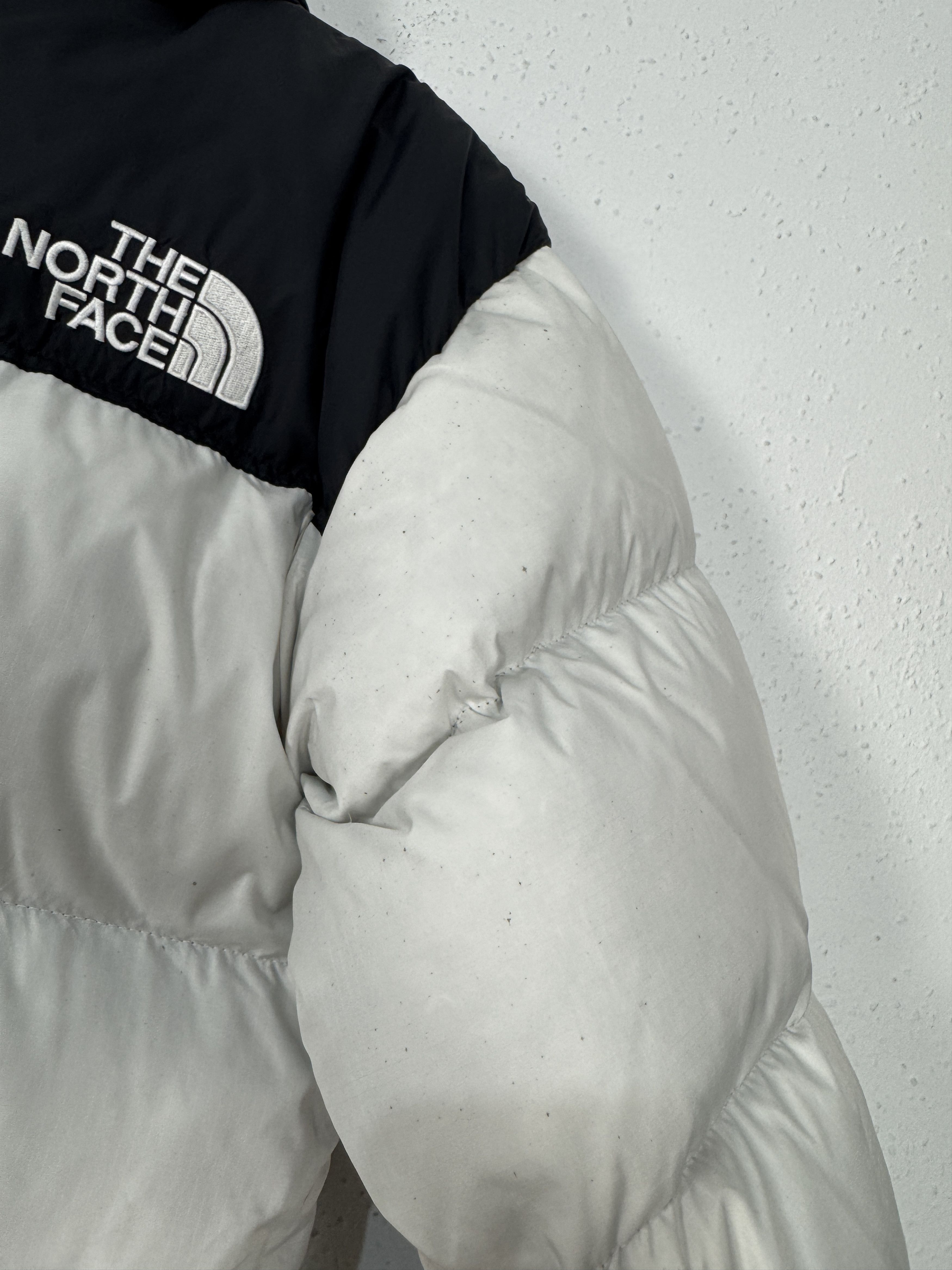 The North Face The North Face Nuptse 700 down puffer jacket XS Size US XS / EU 42 / 0 - 4 Thumbnail