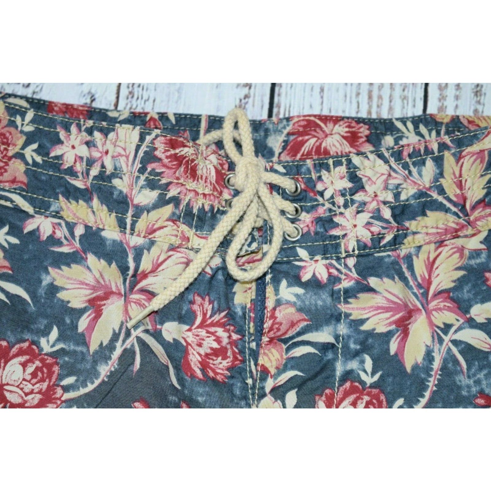 Polo Ralph Lauren VTG Polo Ralph Lauren Shorts Adult 32 Multicolor Floral Swim 90s Hawaiian Beach Mens Size US XS / EU 42 / 0 - 4 Thumbnail