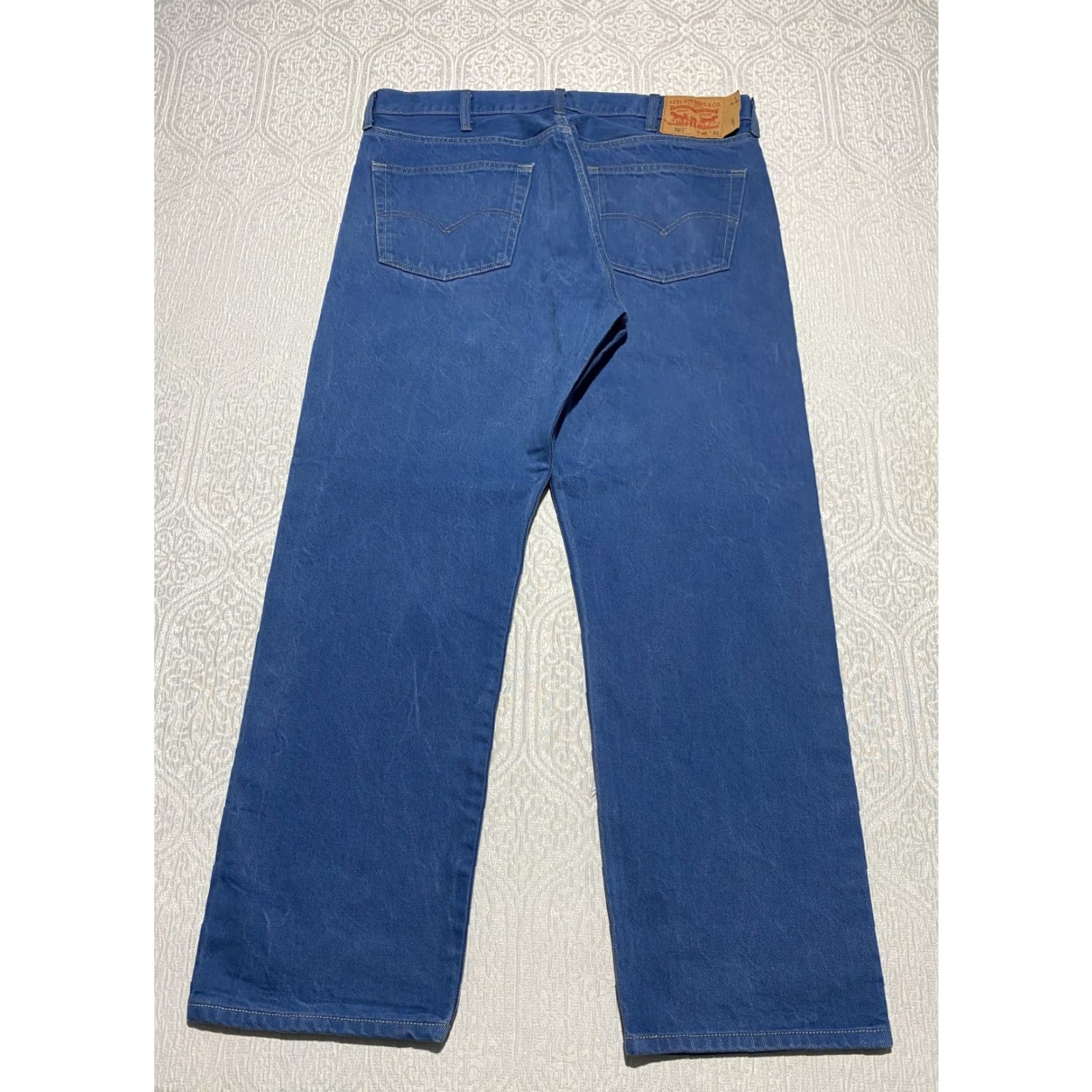Levi's VINTAGE Levis 501 Jeans Mens 38x30 Blue Denim Straight Leg Button Fly Classic Fit Pants Size US 38 / EU 54 - 3 Thumbnail