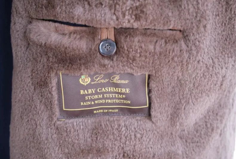 Loro Piana LORO PIANA A fur coat Size US XL / EU 56 / 4 - 6 Thumbnail