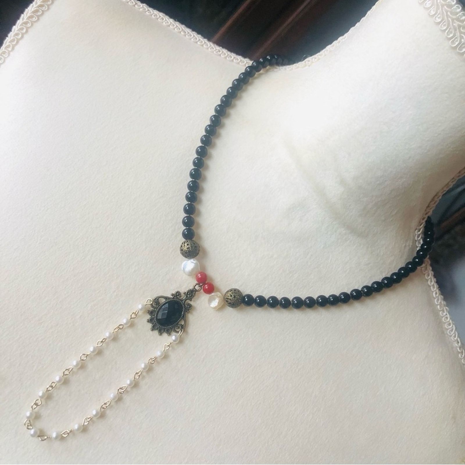Handmade Handcrafted Victorian style glass pearl carnelian neckla Size ONE SIZE - 1 Thumbnail