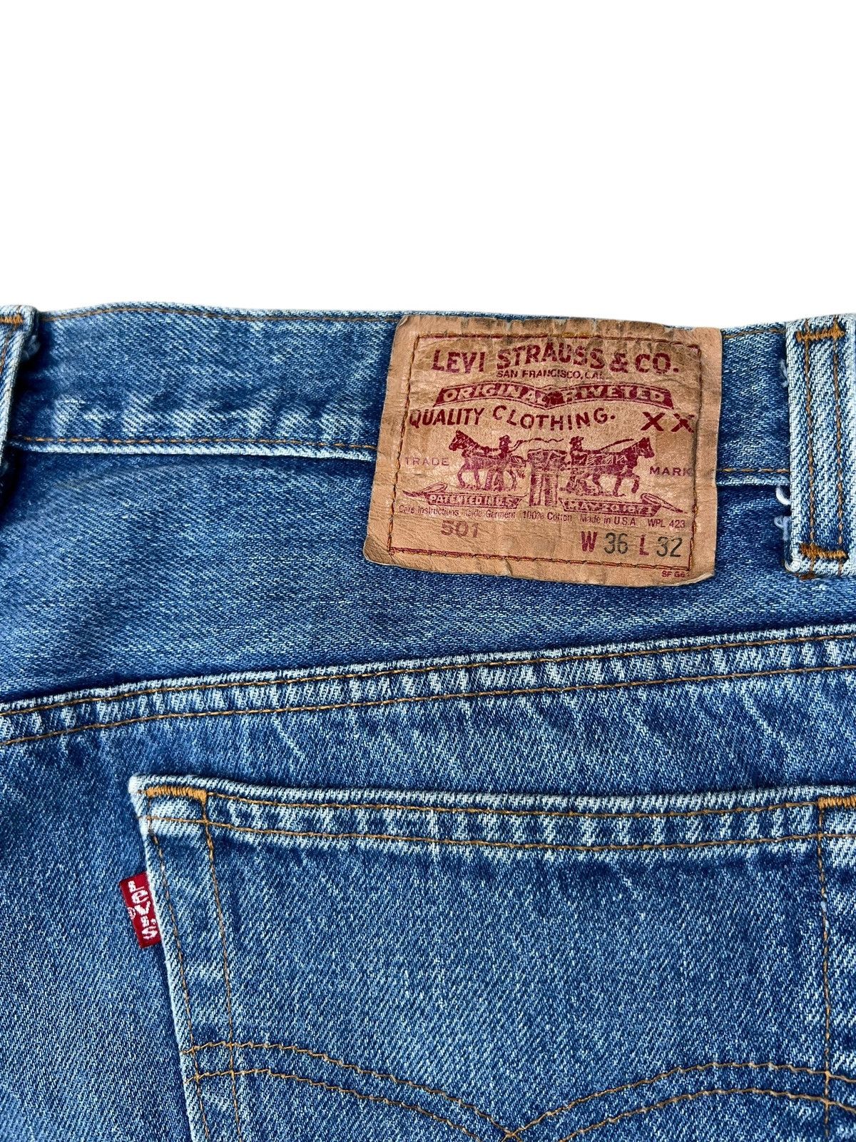 Levi's Vintage 1980s Levi’s 501 Blue Denim Regular Jeans Size US 35 - 19 Thumbnail