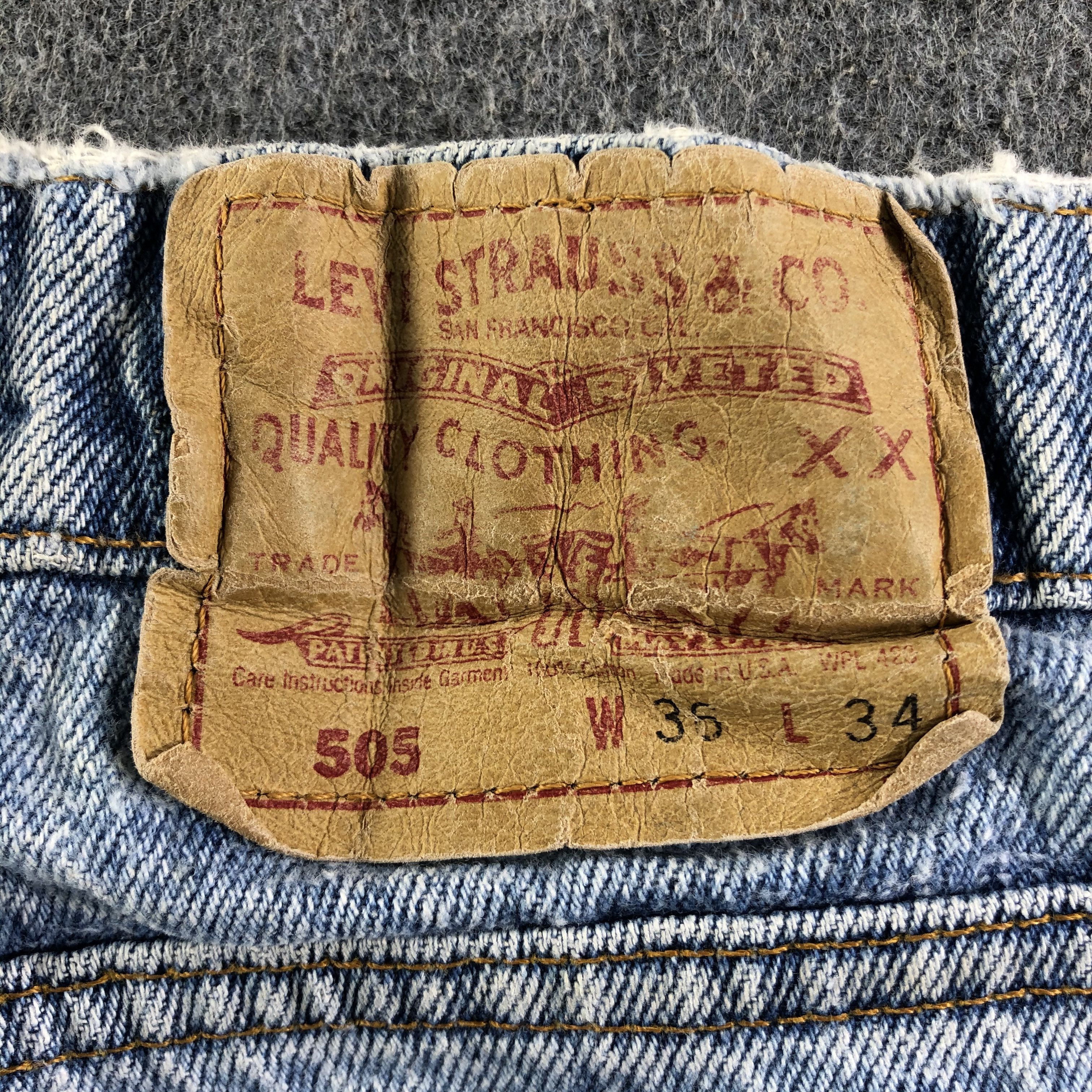 Levi's 90s Vintage Light Wash Levis 505 Jeans-J3265 Size US 35 - 5 Thumbnail